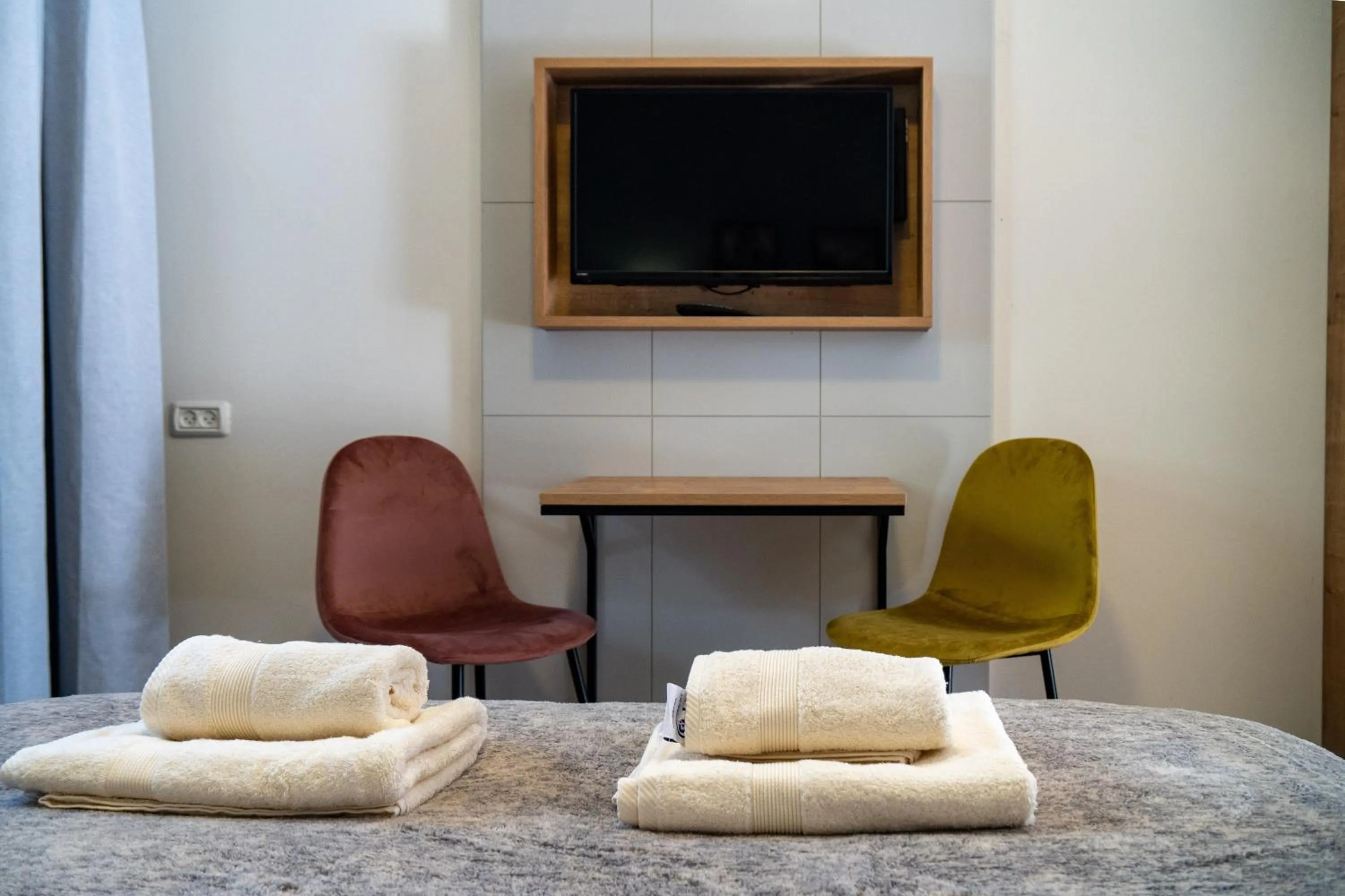 TV and multimedia in Shlomtzi Hotel