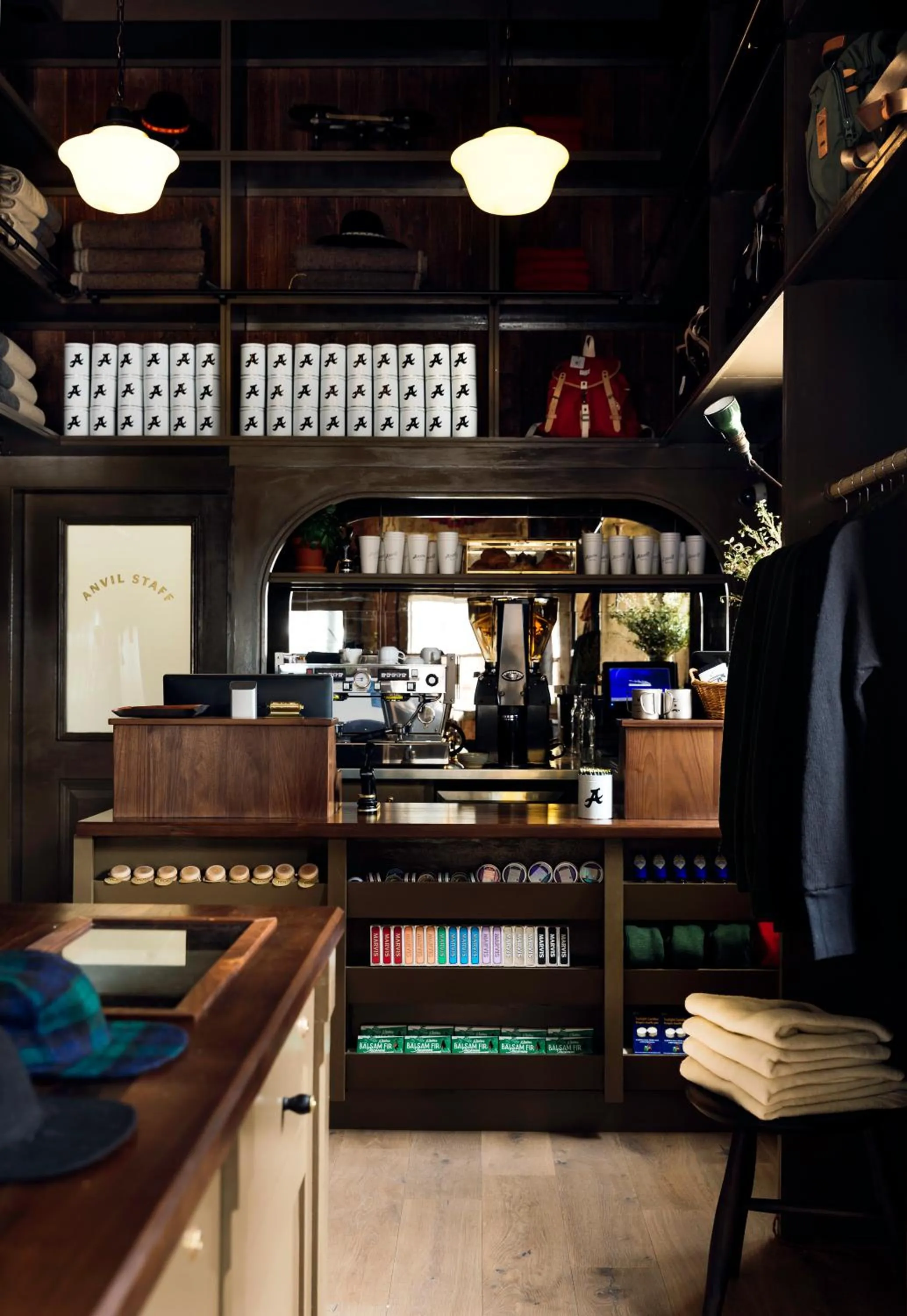 On-site shops in Anvil Hotel