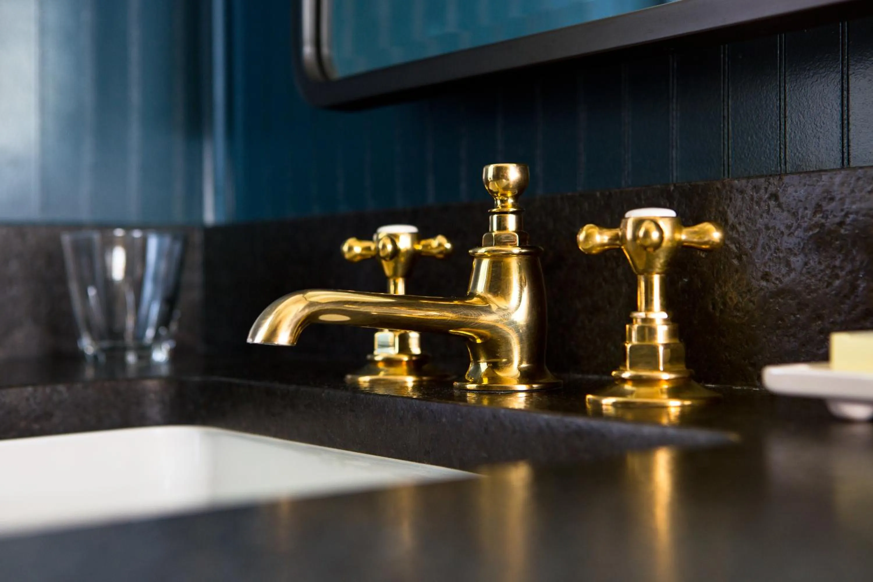 Bathroom in Anvil Hotel