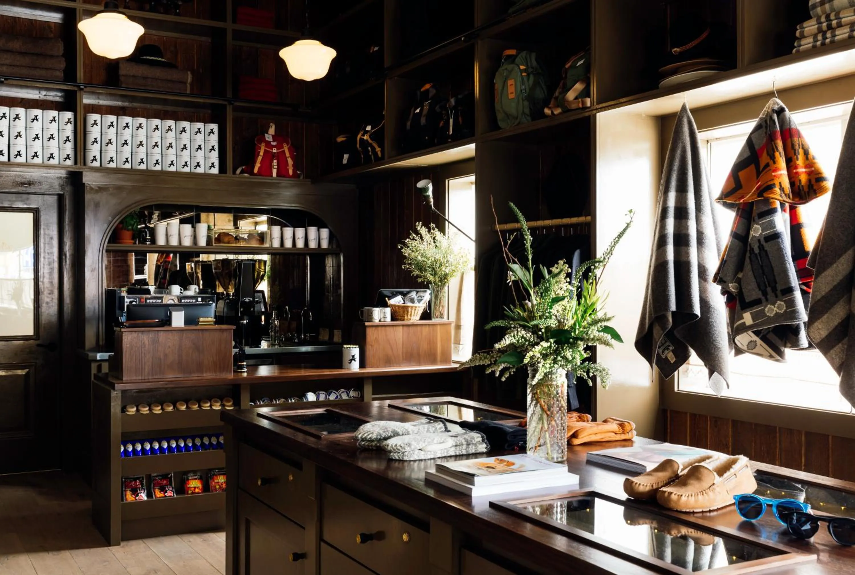 On-site shops in Anvil Hotel