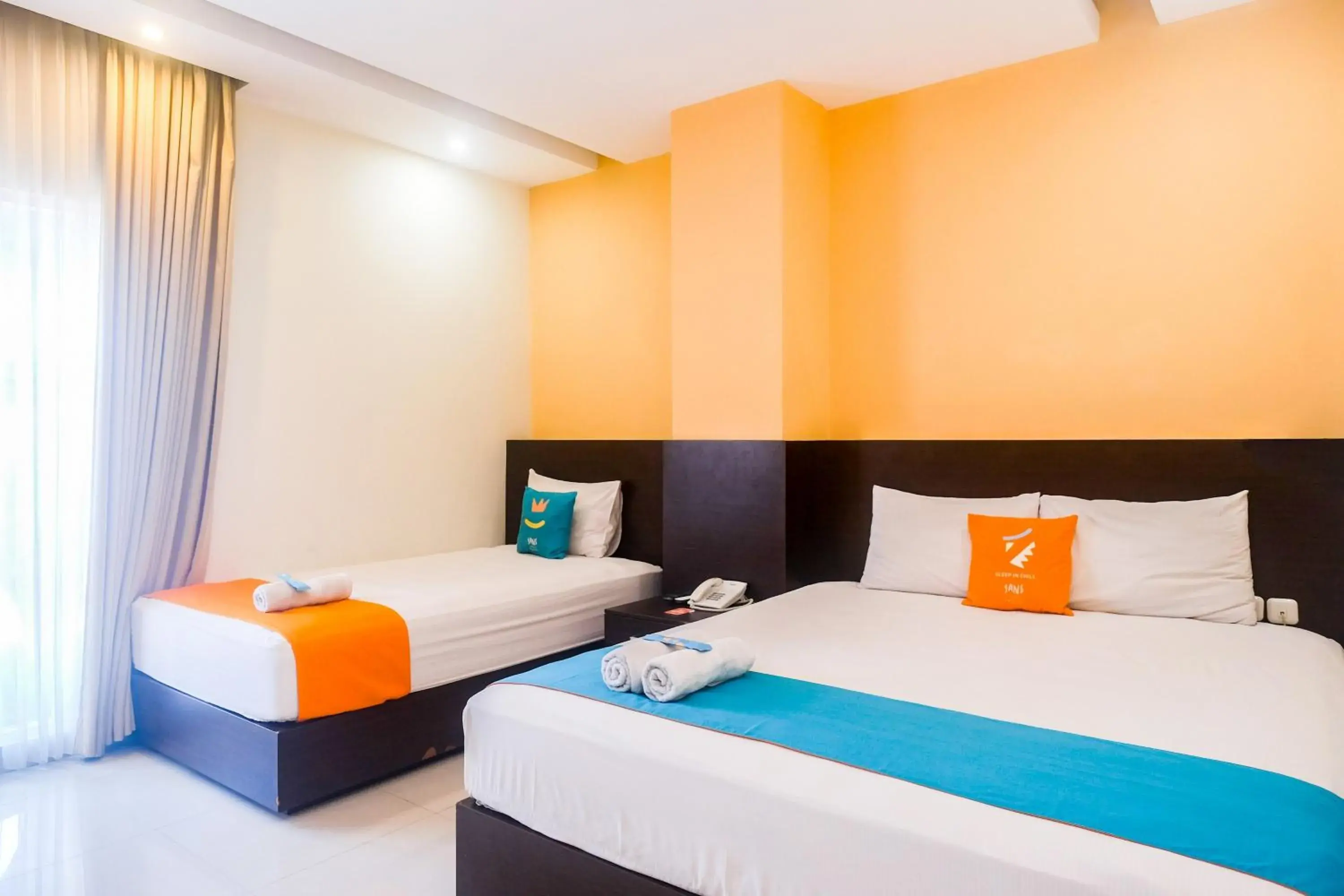 Deluxe Double Room in Sans Hotel Nagari Malioboro Deluxe Double Room in Sans Hotel Nagari Malioboro