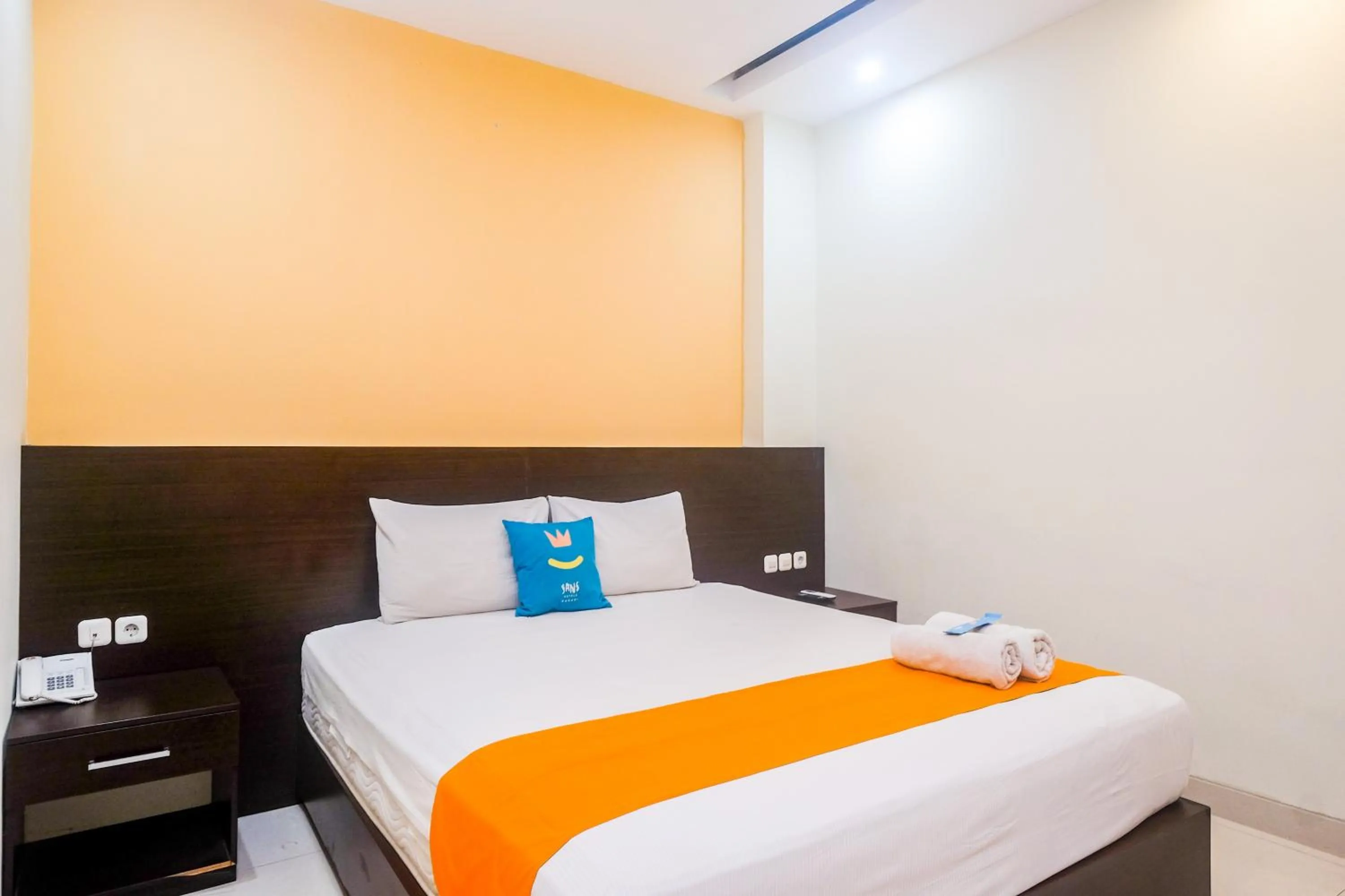 Bedroom, Bed in Sans Hotel Nagari Malioboro