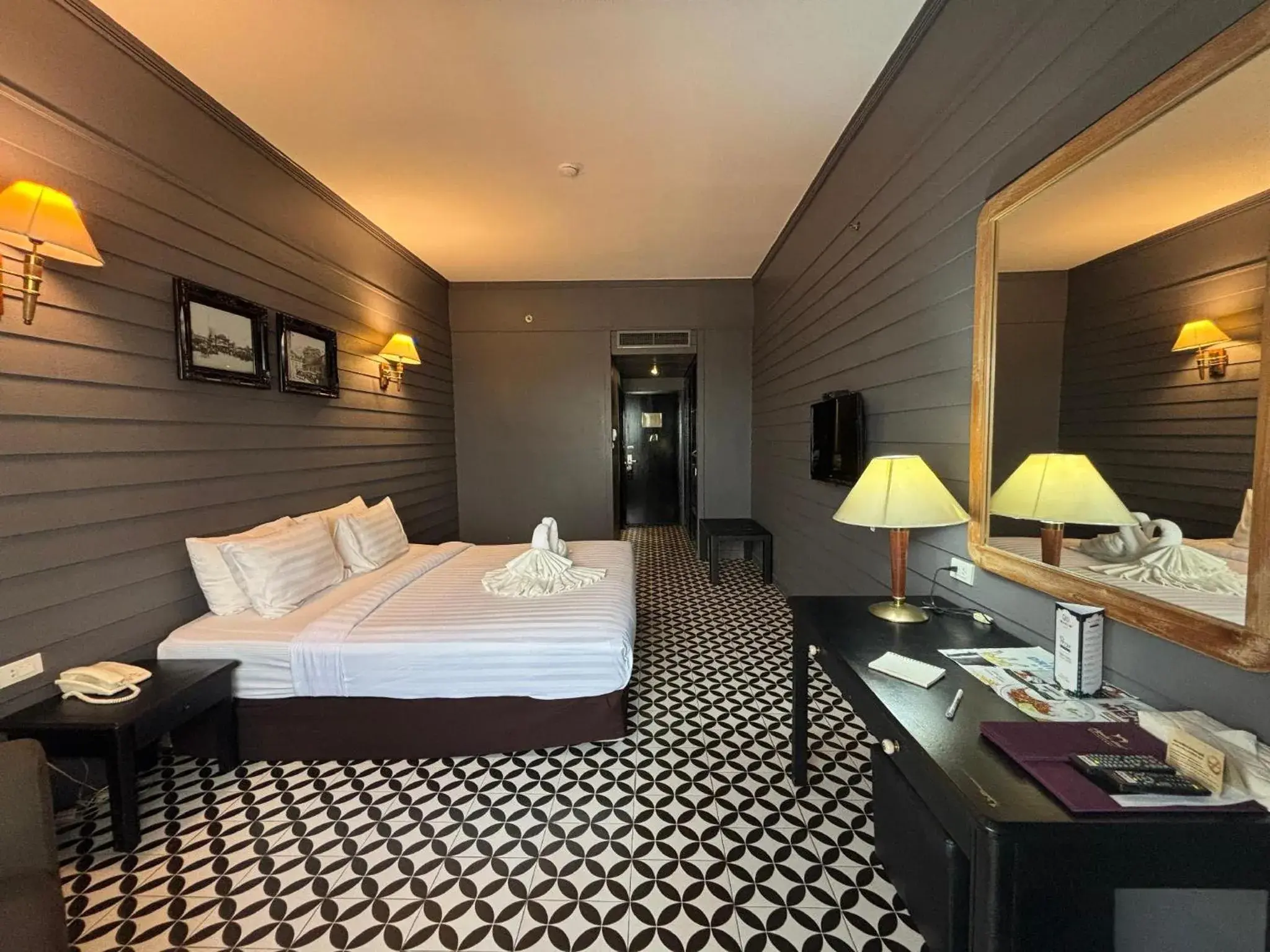 Superior King Room in Napalai Hotel Superior King Room in Napalai Hotel