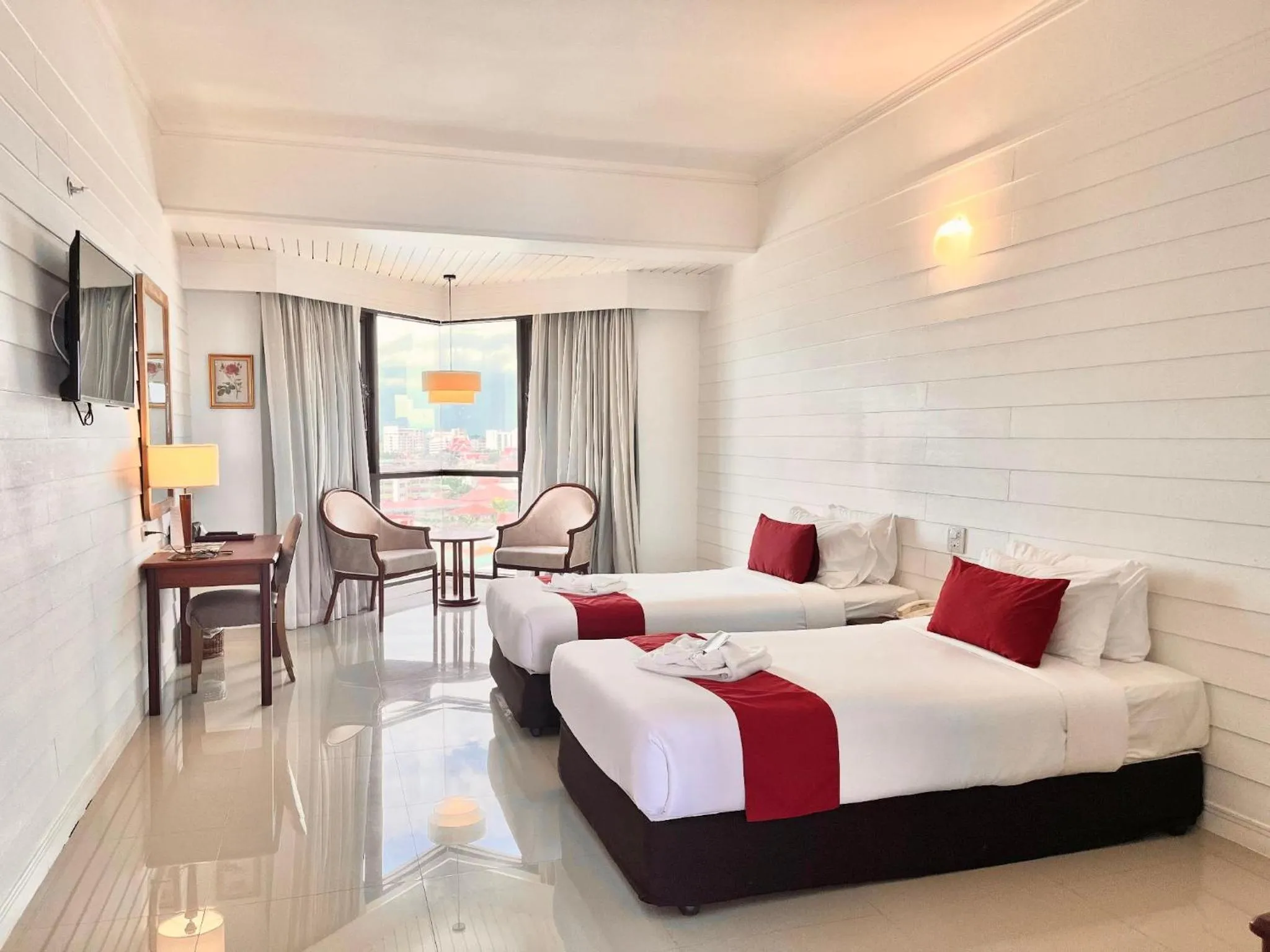 Bedroom, Bed in Napalai Hotel