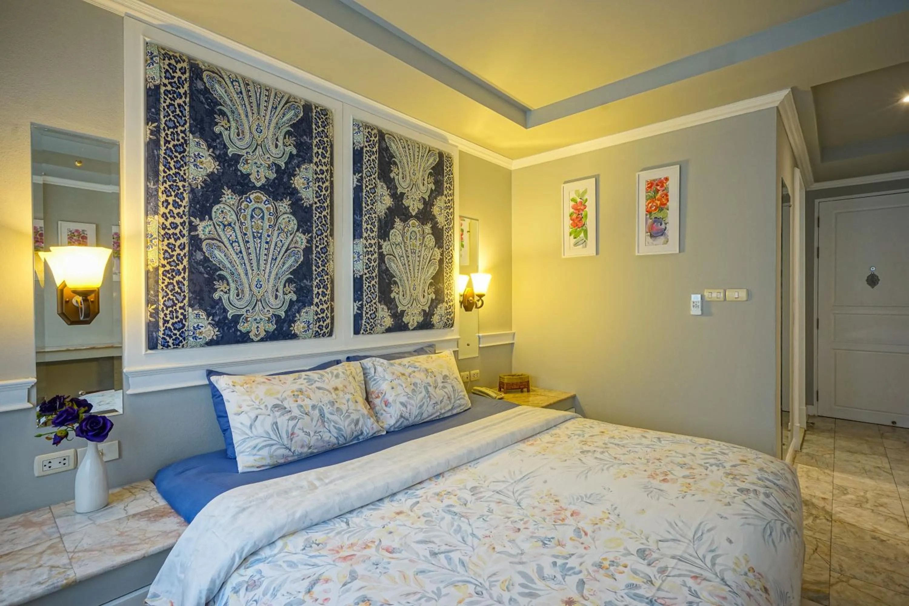 Bed in At Pingnakorn Nimman Hotel