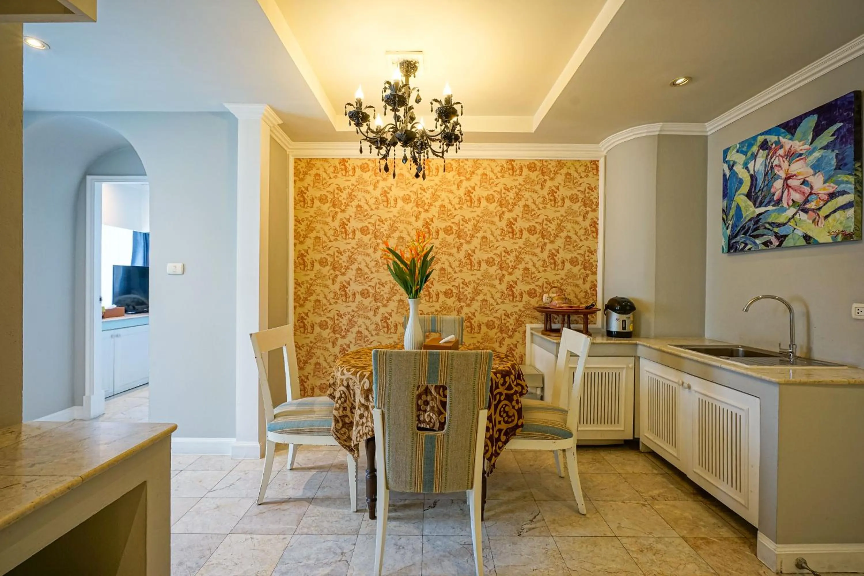 At Pingnakorn Nimman Hotel