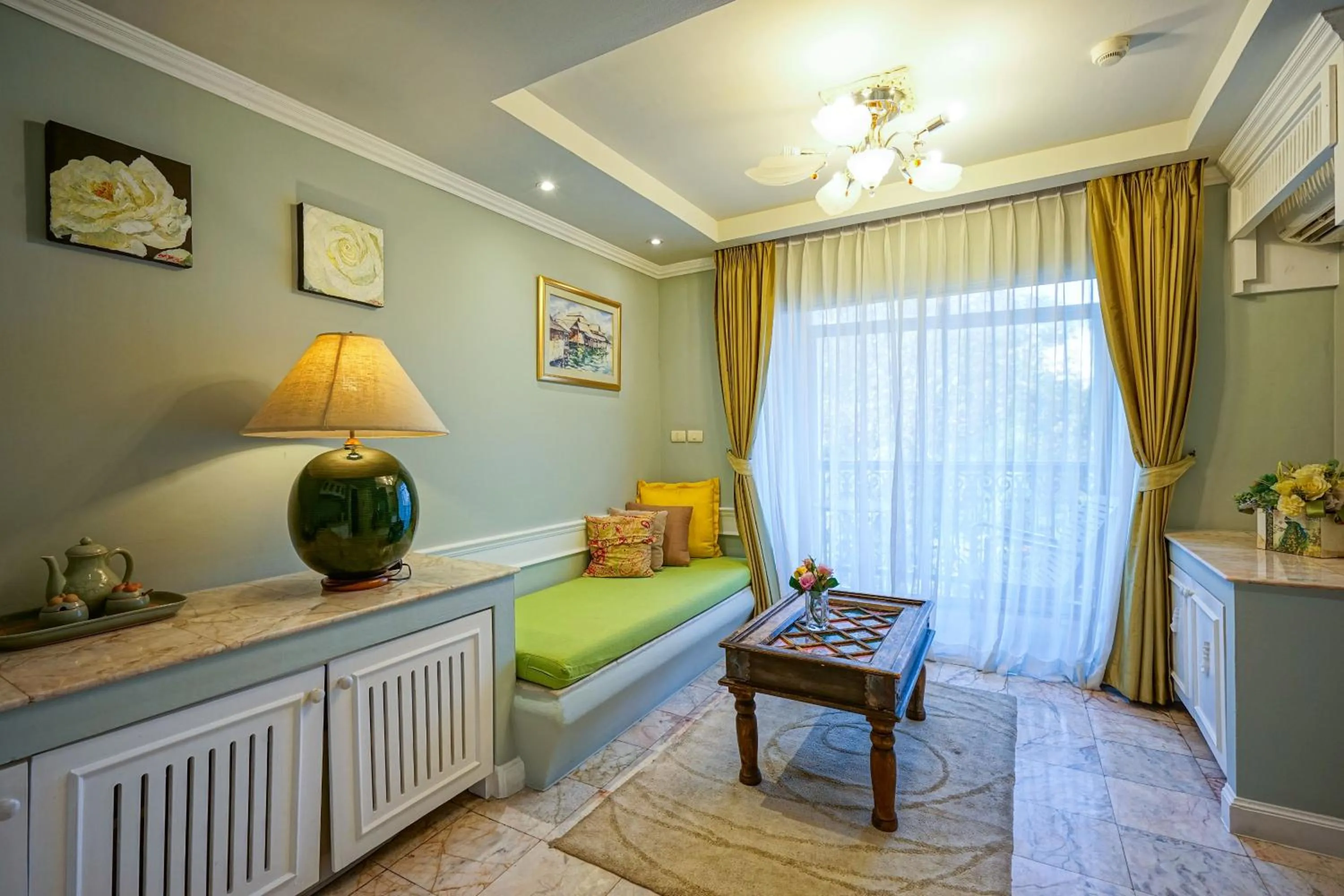 Living room in At Pingnakorn Nimman Hotel