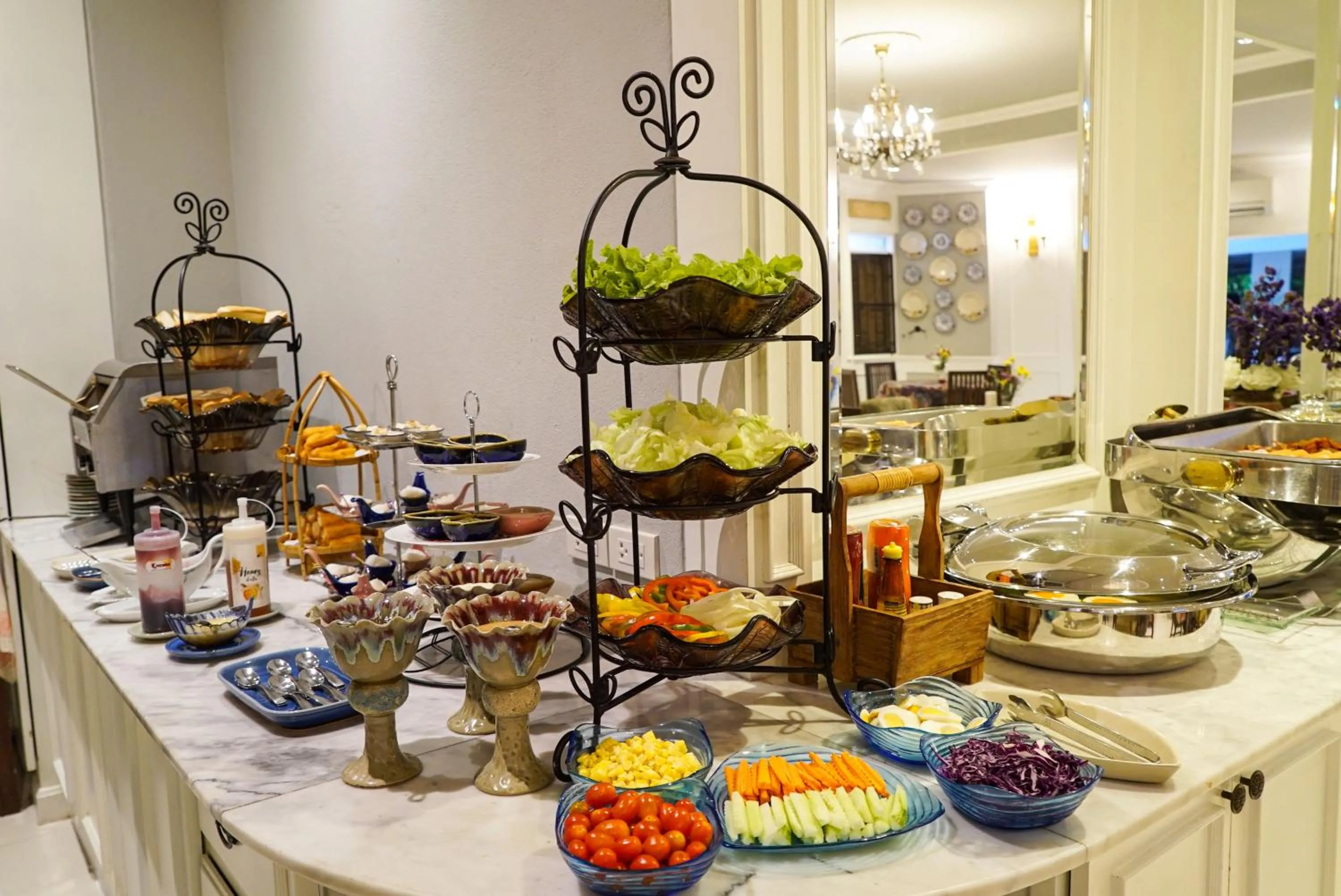 Breakfast in At Pingnakorn Nimman Hotel