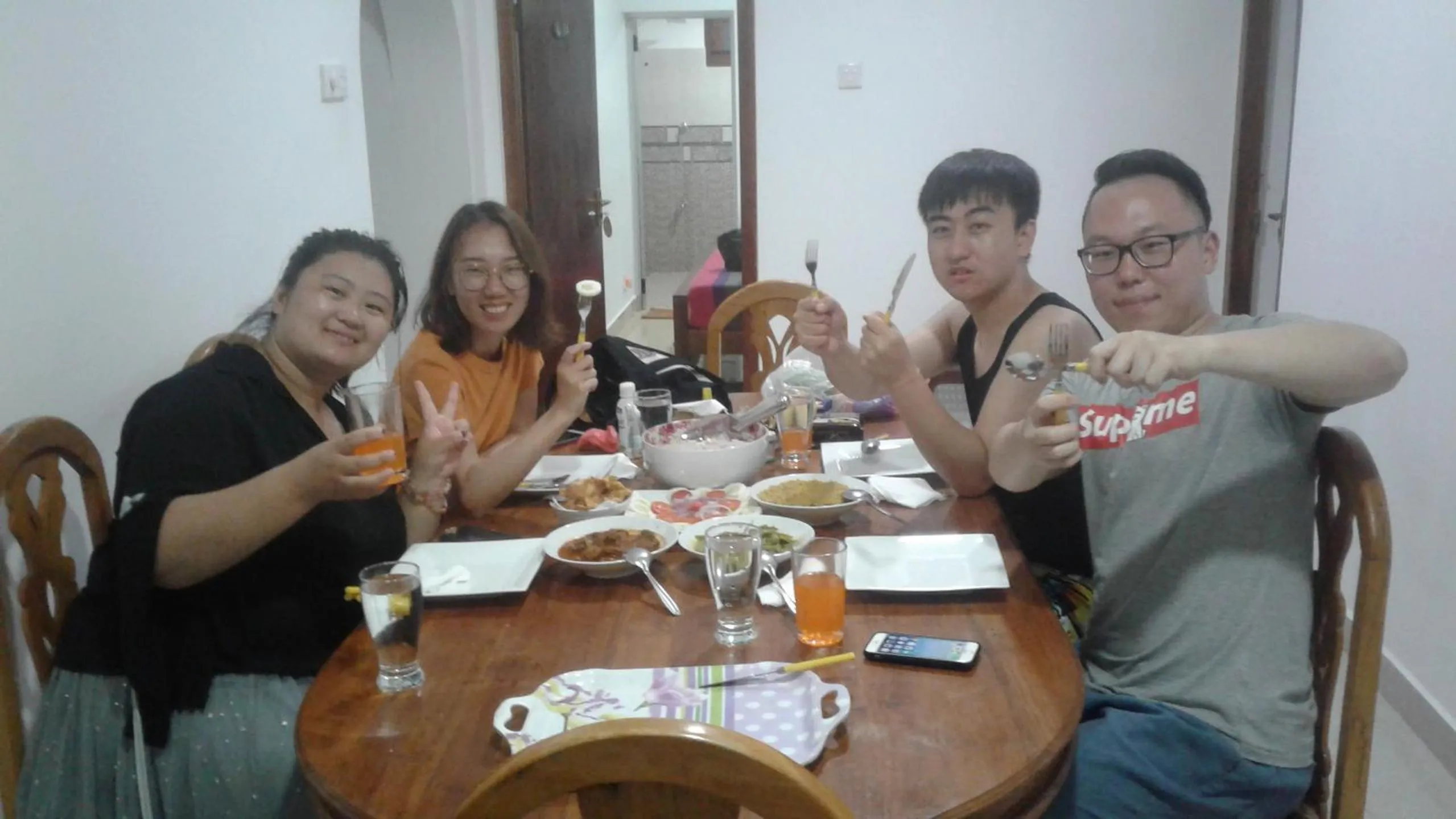 Food and drinks in Leonine Villa Yala