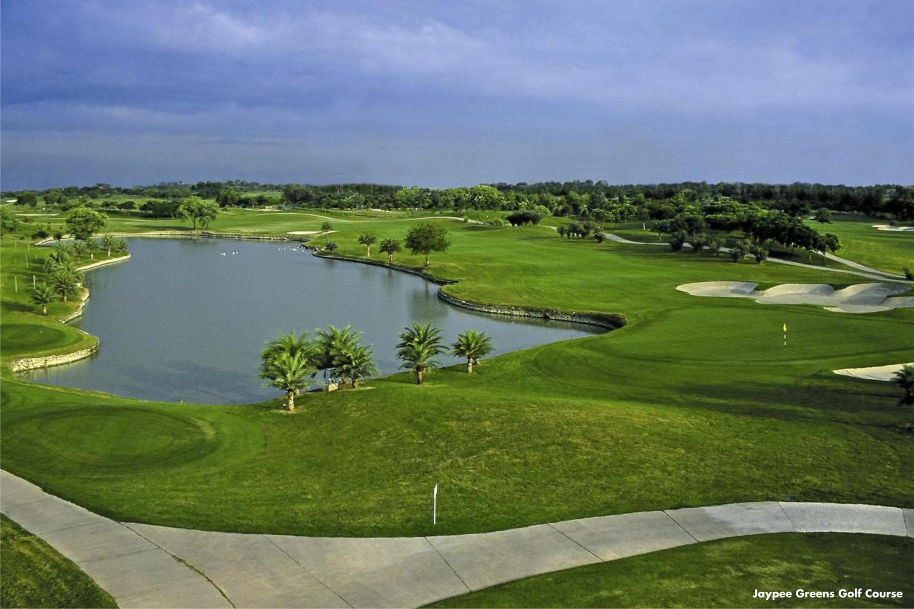 Golfcourse in Jaypee Greens Golf and Spa Resort