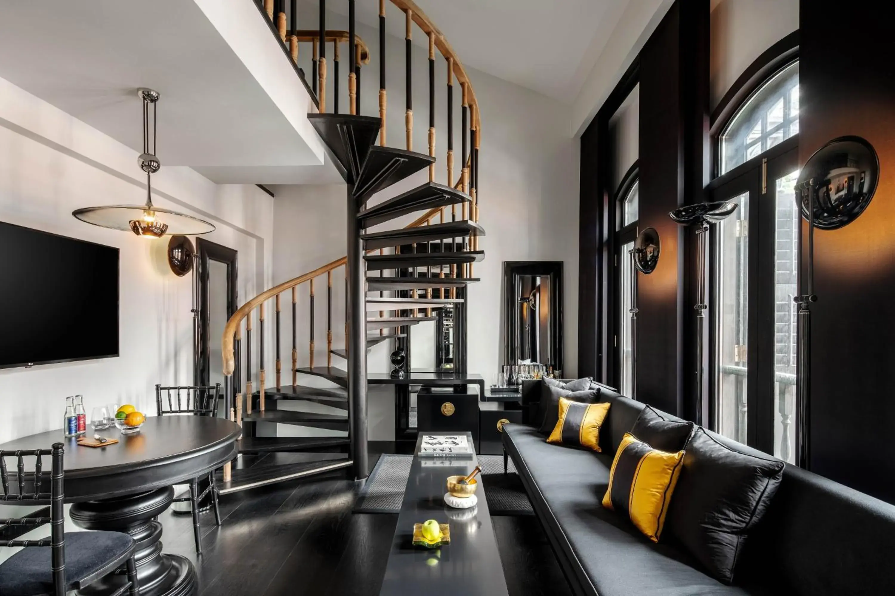 Duplex Club Suite, Roundtrip Airport Transfers, Club Lounge Access, Evening Cocktails, Appetizers, 1 King, City View in Duxton Reserve Singapore, Autograph Collection Duplex Club Suite, Roundtrip Airport Transfers, Club Lounge Access, Evening Cocktails, Appetizers, 1 King, City View in Duxton Reserve Singapore, Autograph Collection