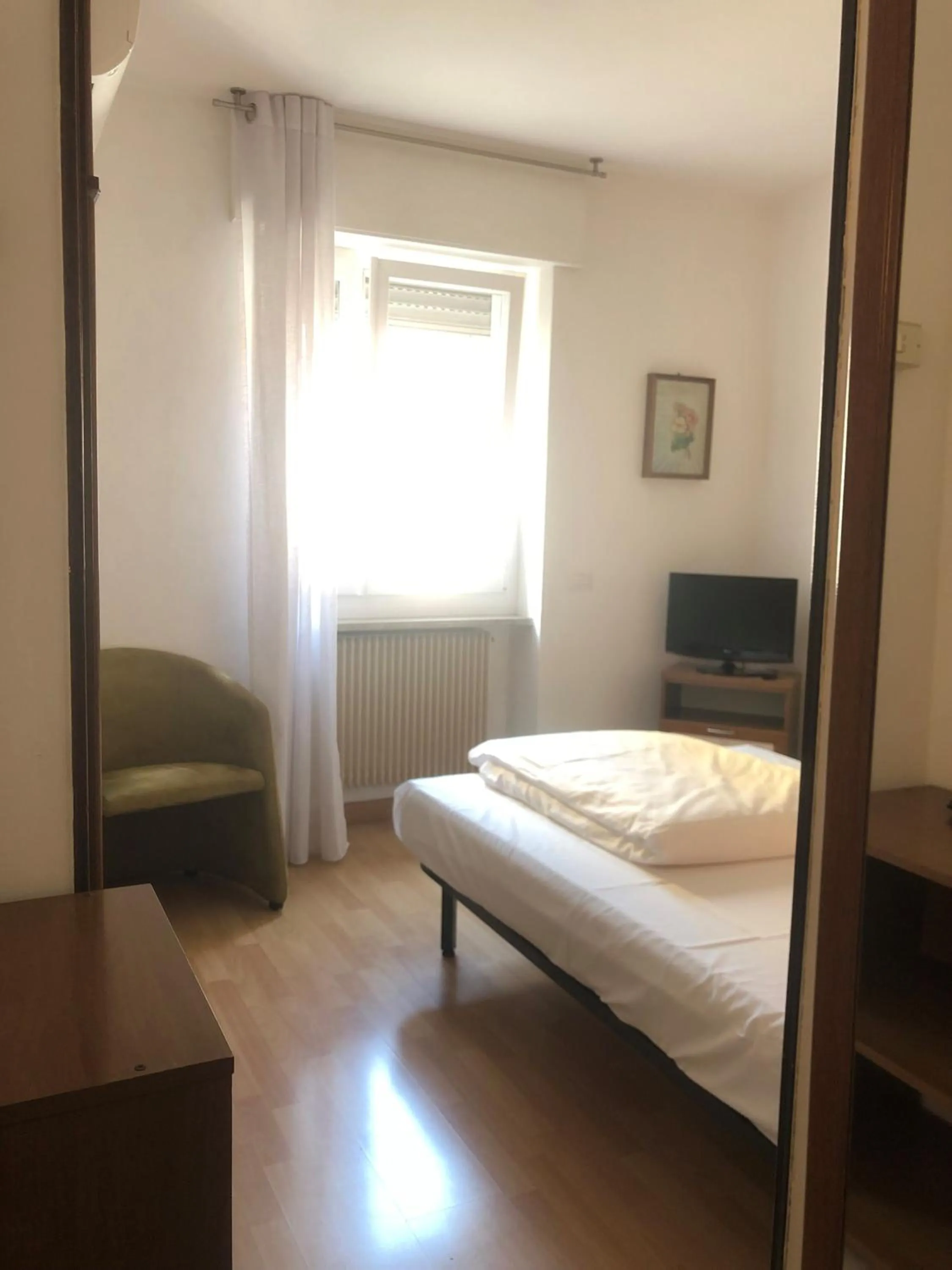 Bed in Hotel Sole Holiday