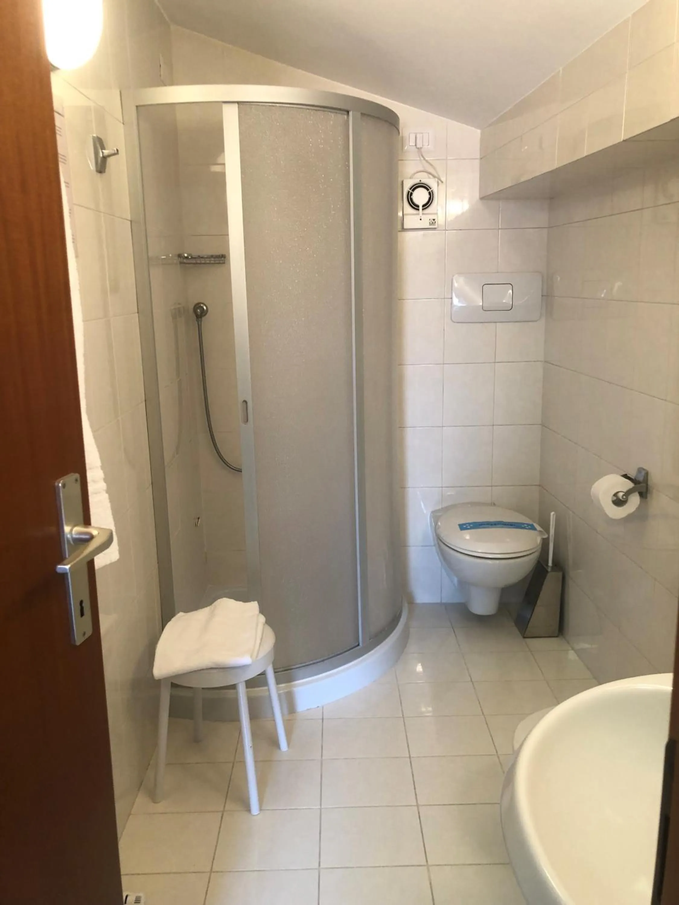 Shower in Hotel Sole Holiday