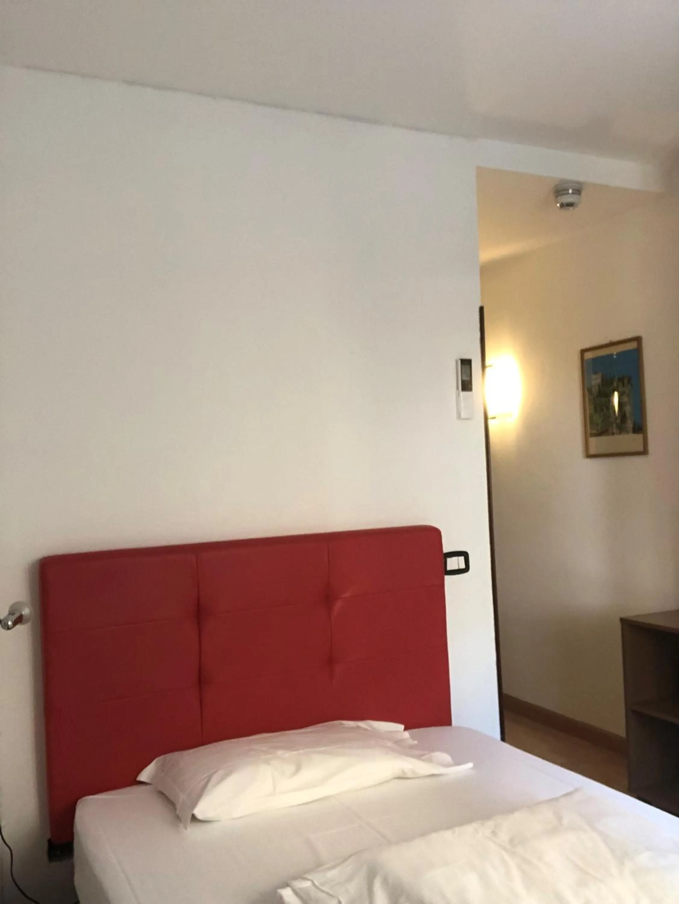 Bed in Hotel Sole Holiday