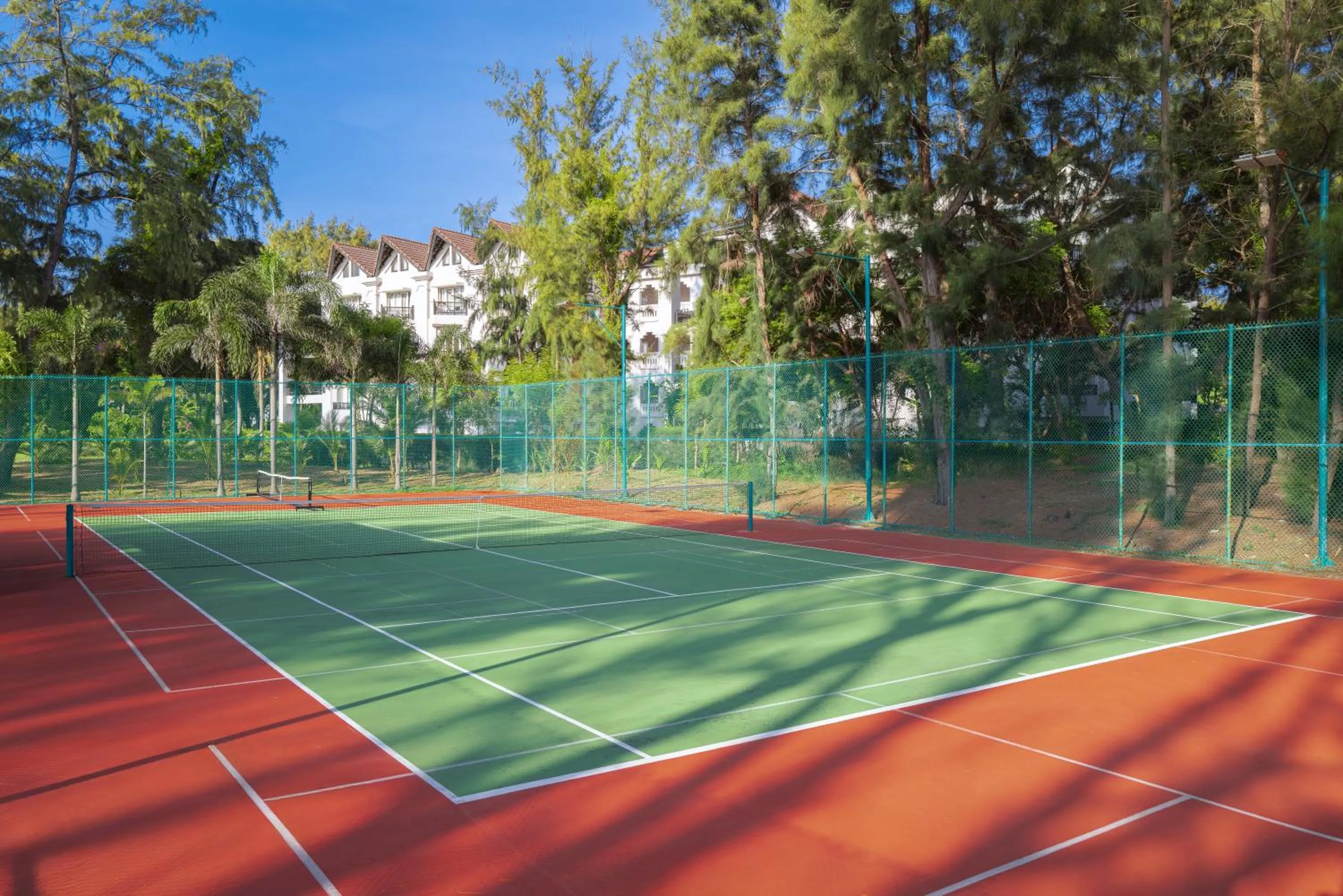 Tennis court in Muine Bay Resort