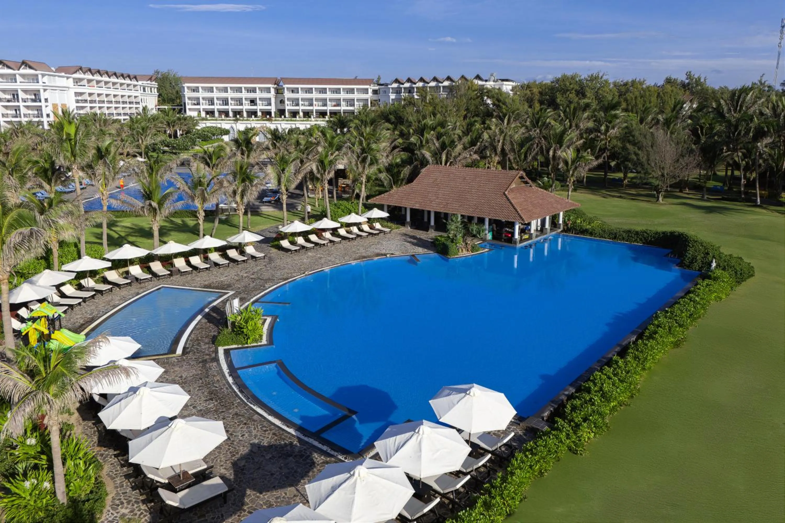 Swimming pool in Muine Bay Resort