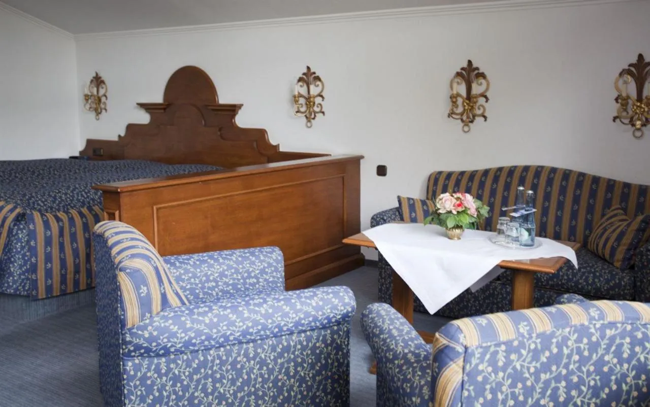 Photo of the whole room in Alpenhof Grainau