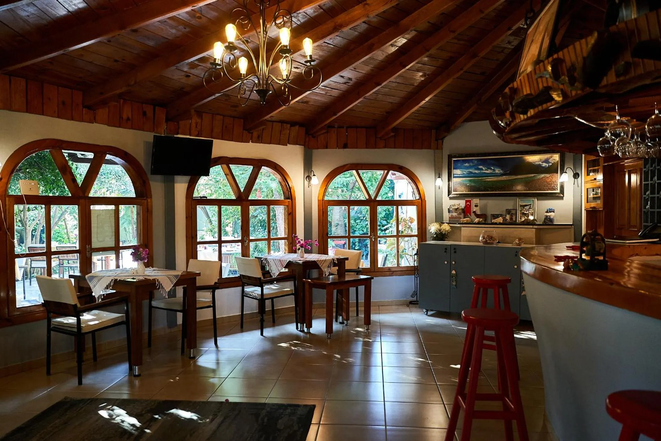 Restaurant/places to eat in Aida Hotel