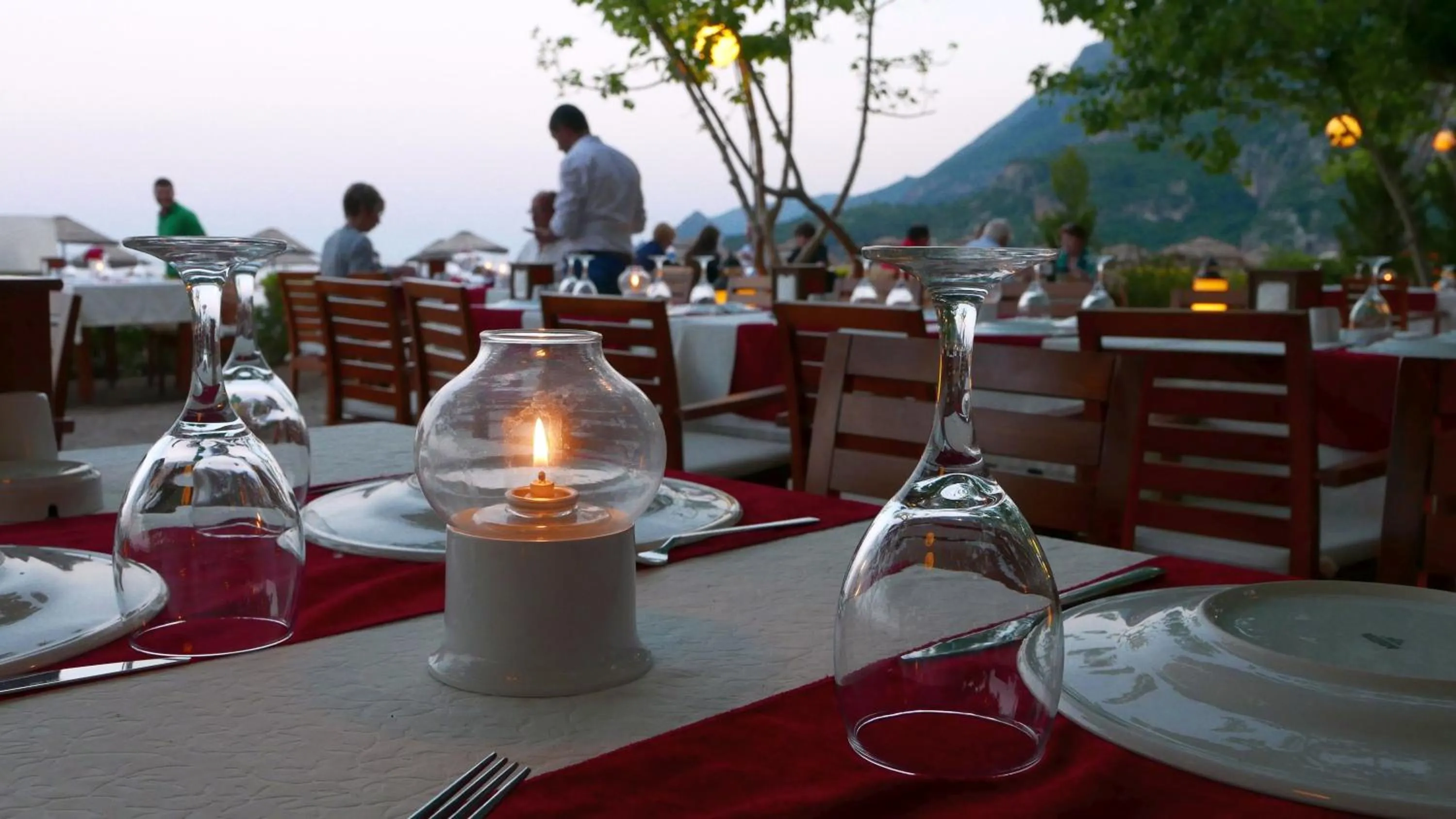 Restaurant/places to eat in Aida Hotel