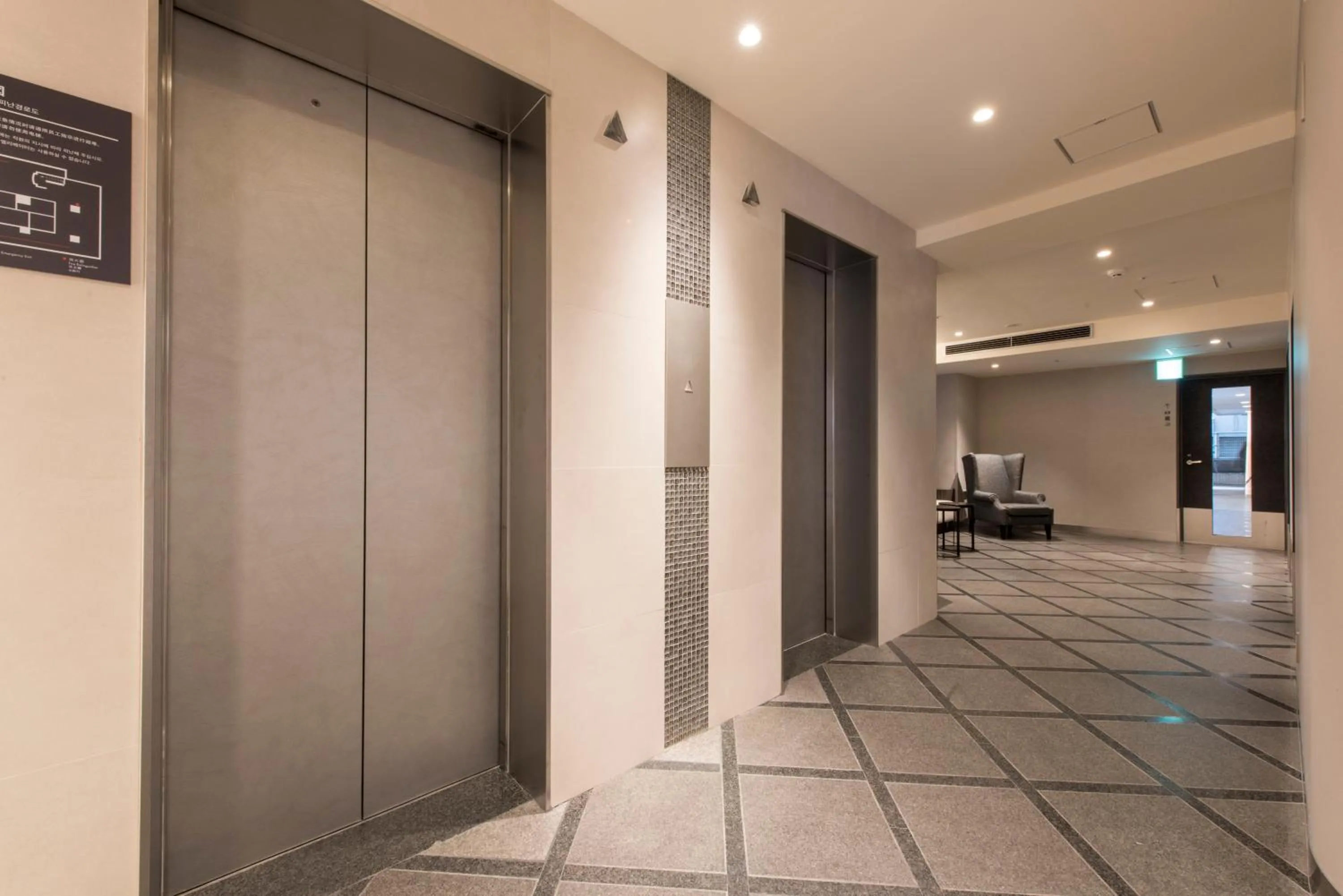 elevator in HOTEL MYSTAYS Gotanda