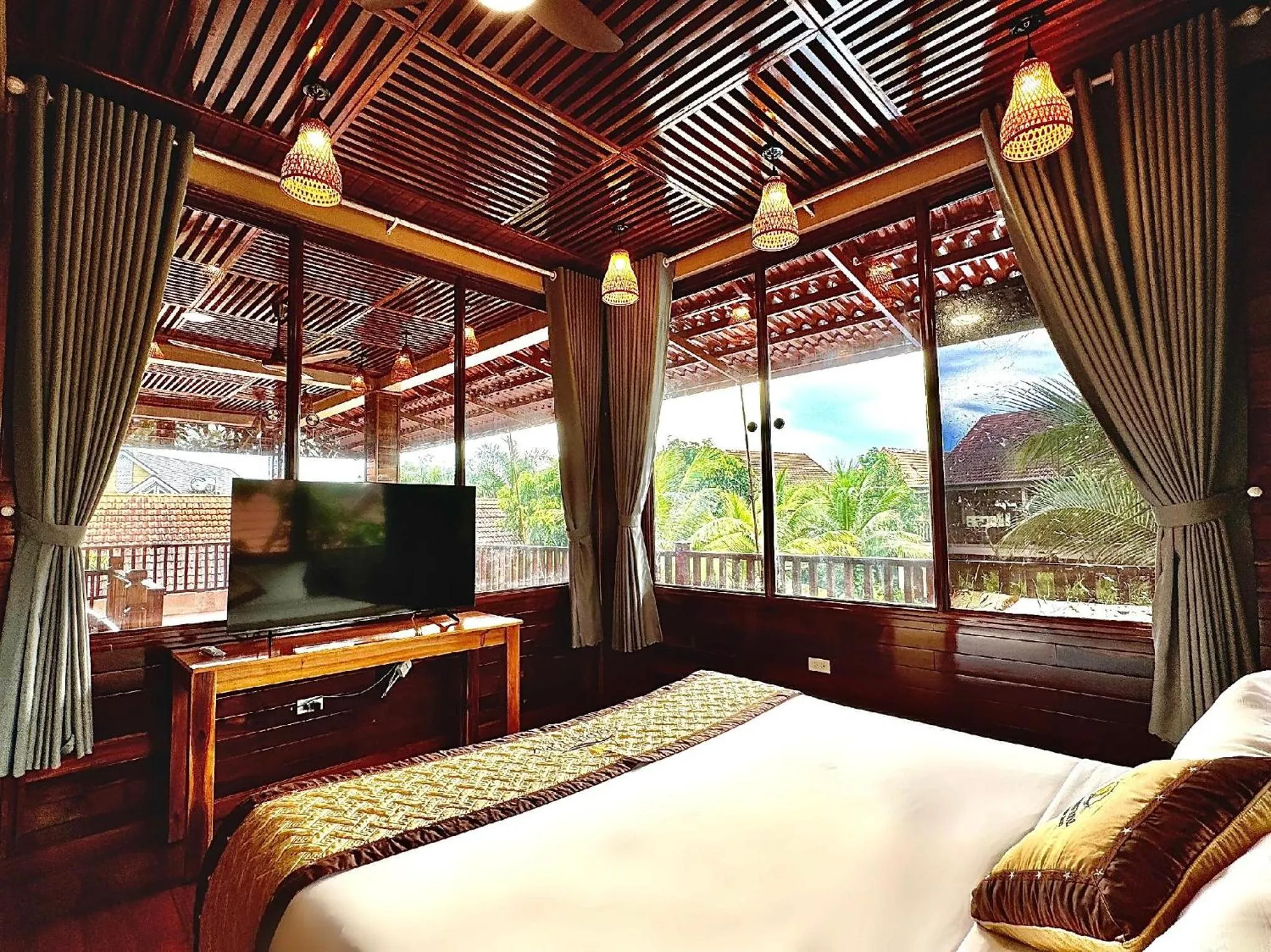 Communal lounge/ TV room, Bed in Golden Topaz Phu Quoc Resort