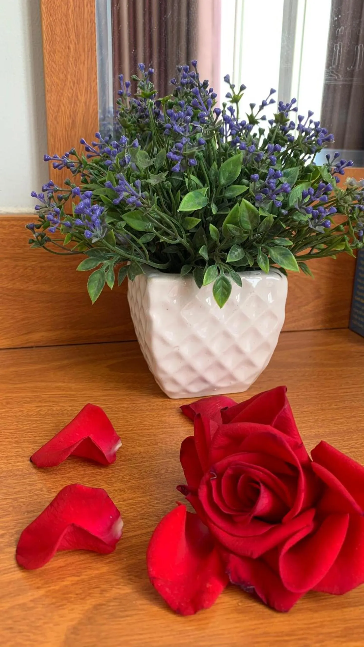 Decorative detail in Rich Hotel