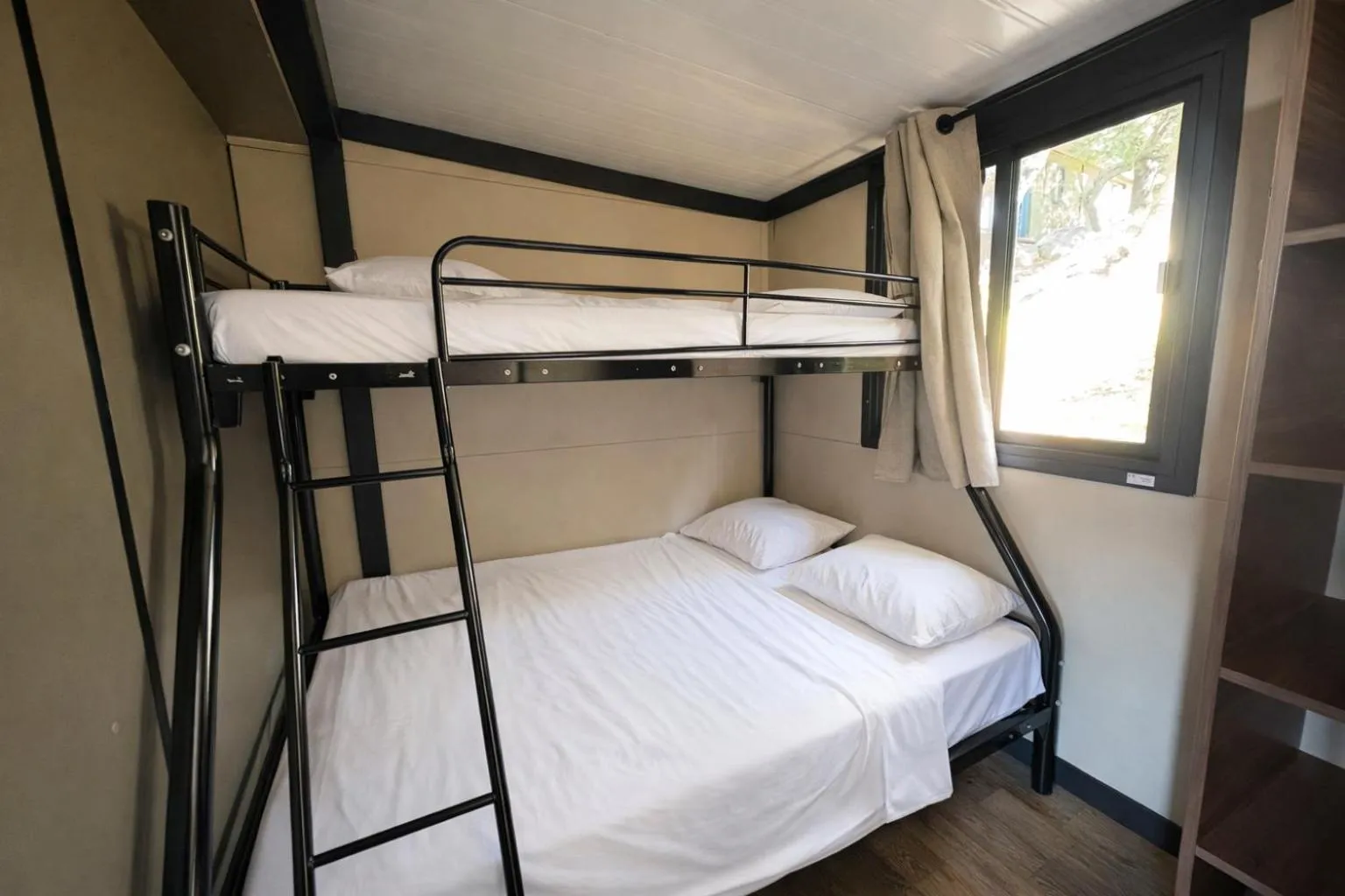 Photo of the whole room, Bed in Vigna Maggiore