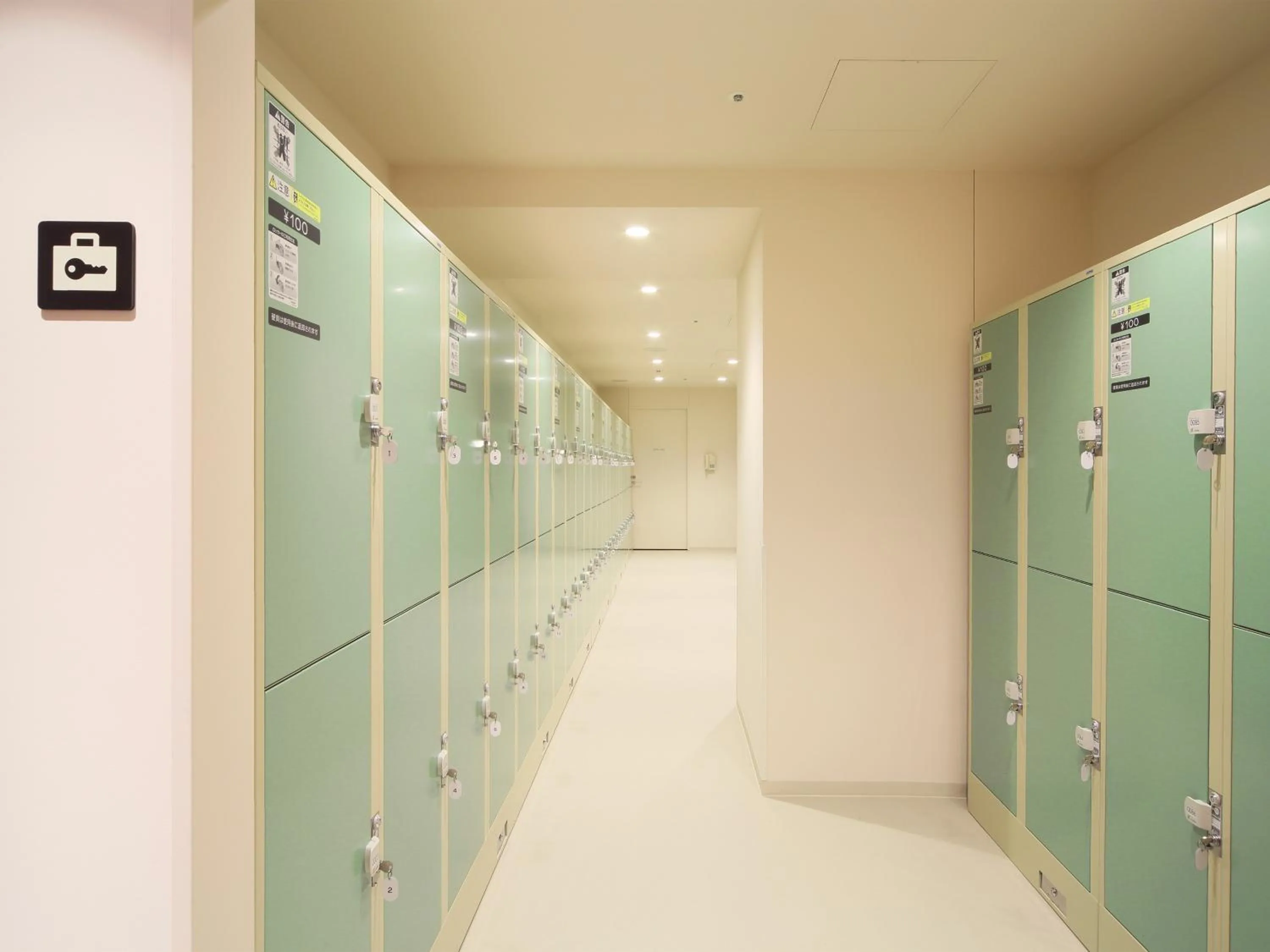 locker in Hotel Universal Port Vita