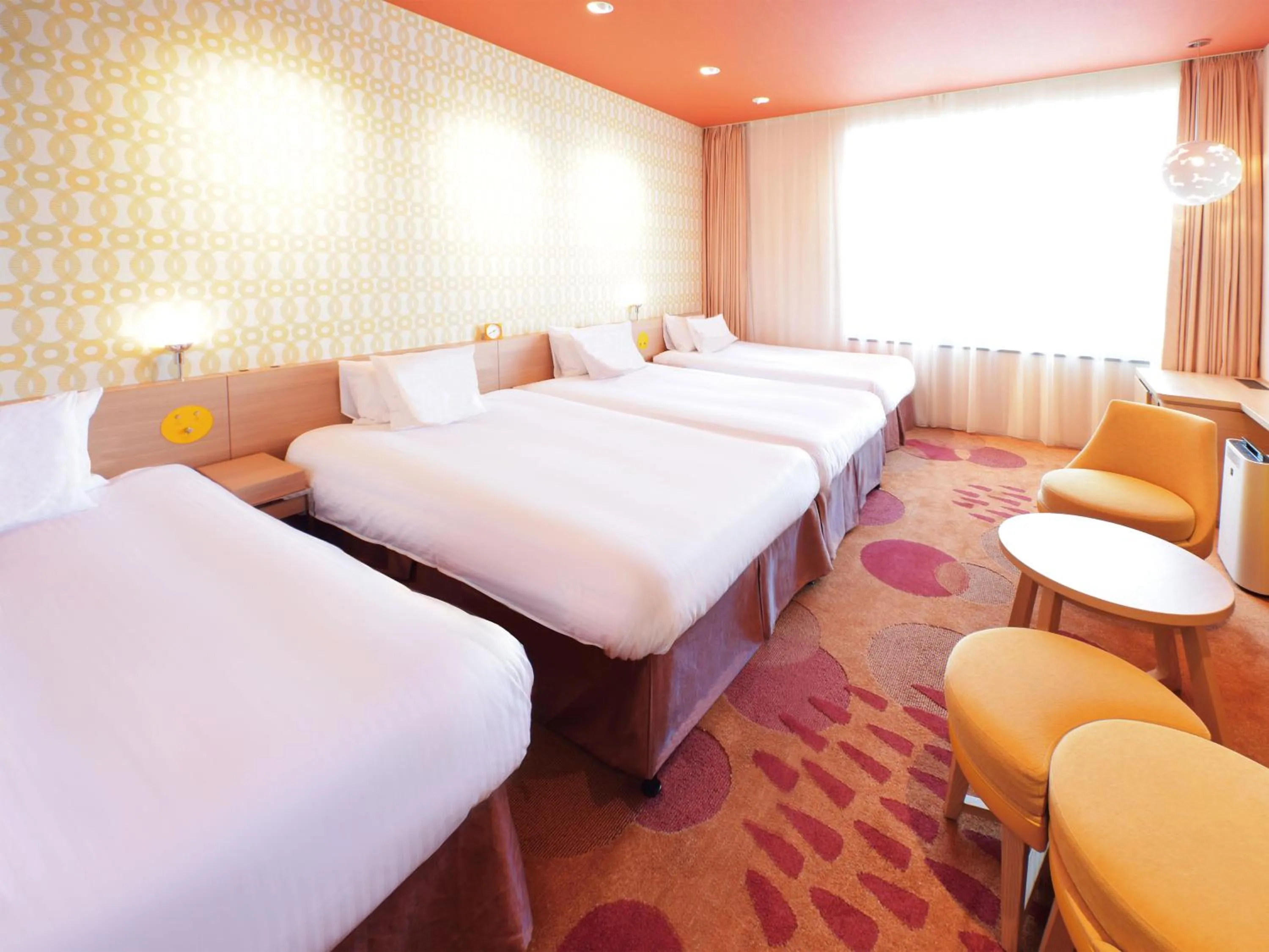 Photo of the whole room, Bed in Hotel Universal Port Vita