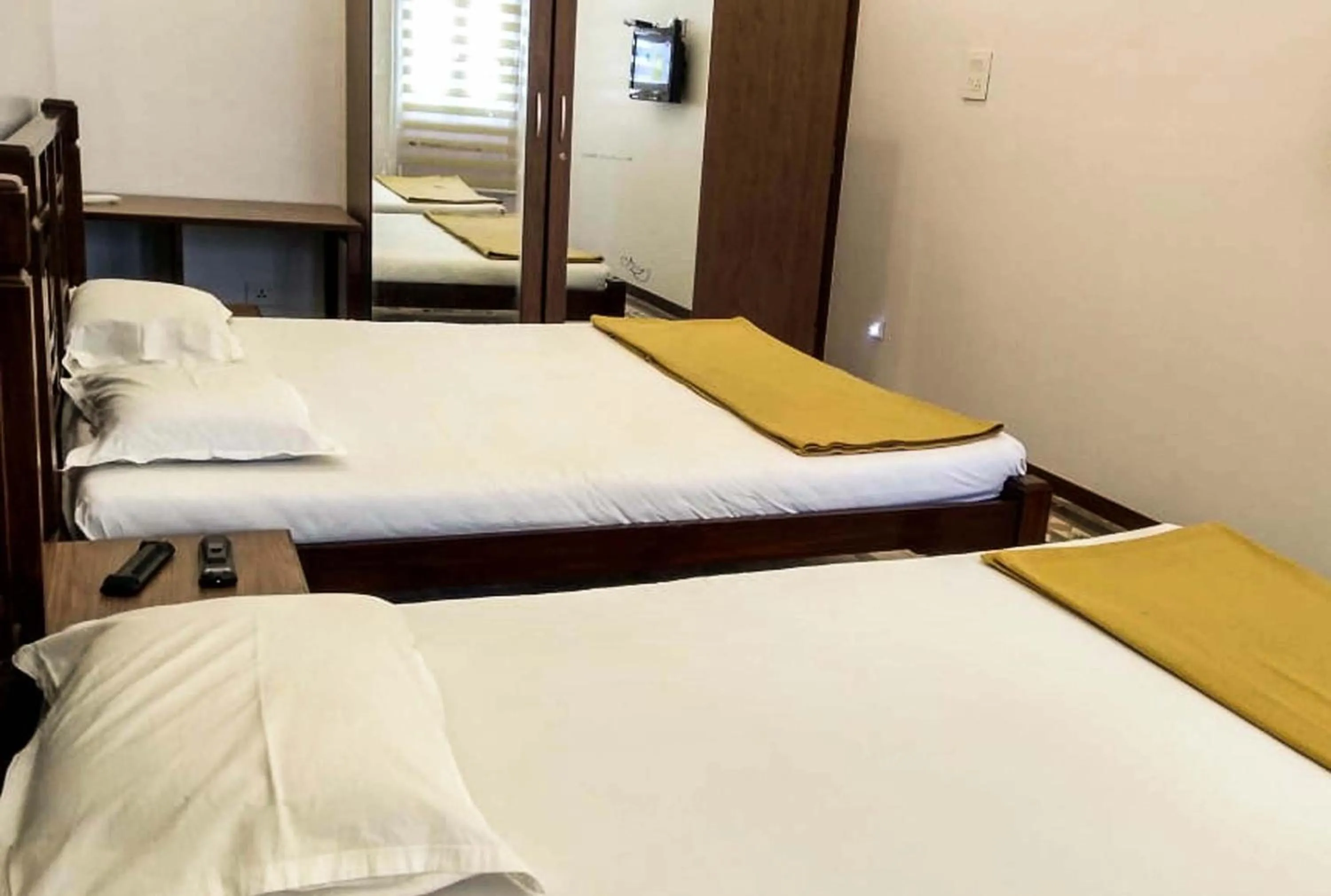 Bedroom, Bed in Carlton Hotel Mumbai - Behind Taj Mahal Palace Colaba Mumbai