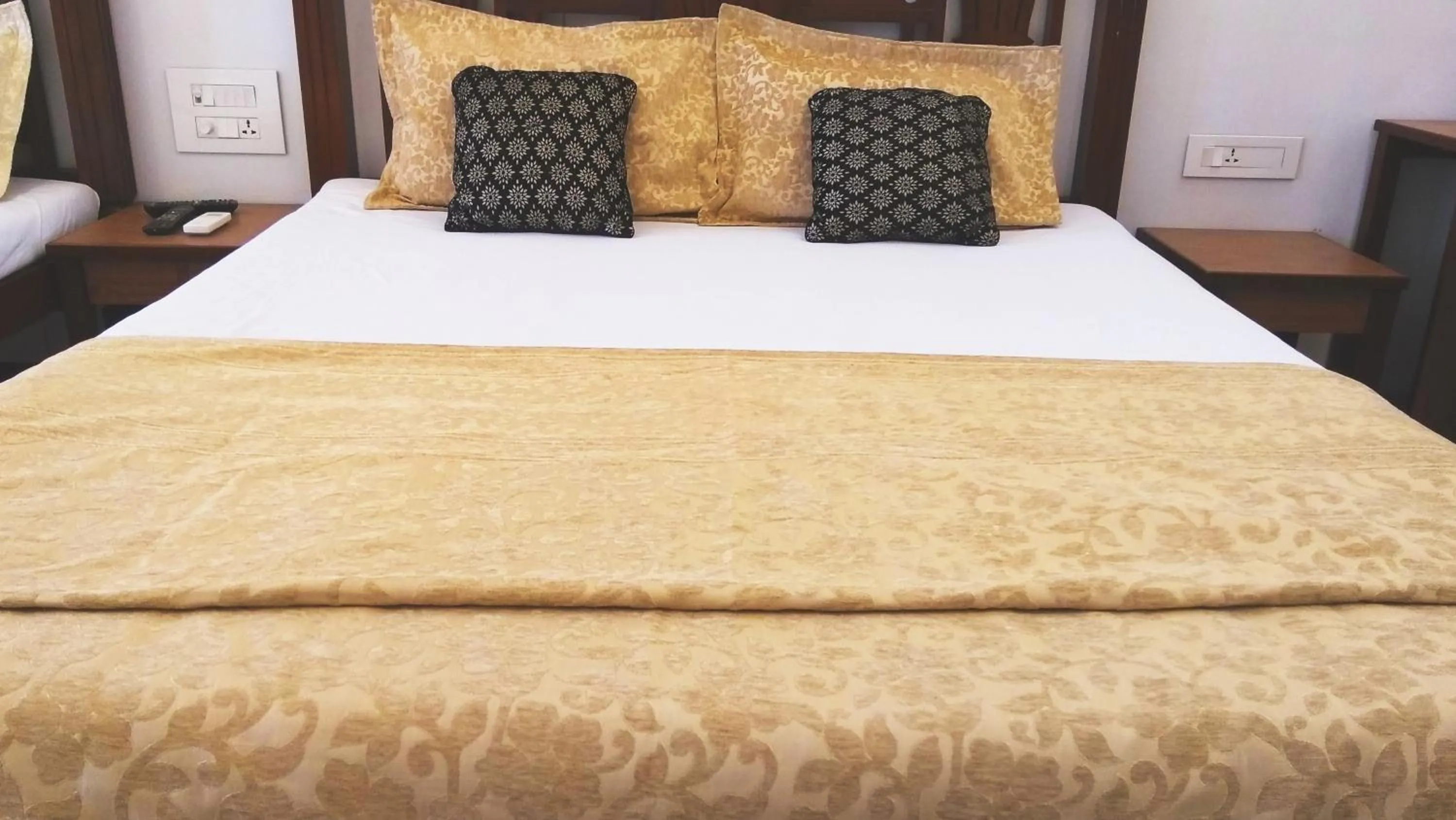 Bedroom, Bed in Carlton Hotel Mumbai - Behind Taj Mahal Palace Colaba Mumbai