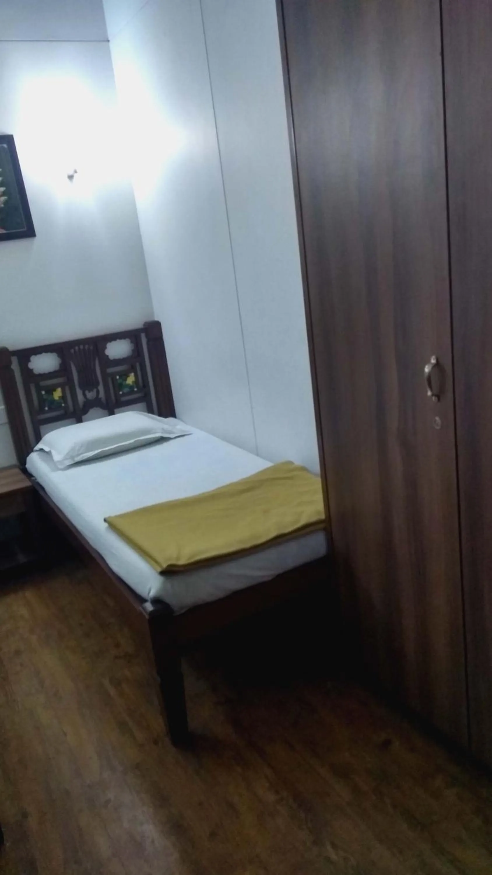 Bed in Carlton Hotel Mumbai - Behind Taj Mahal Palace Colaba Mumbai