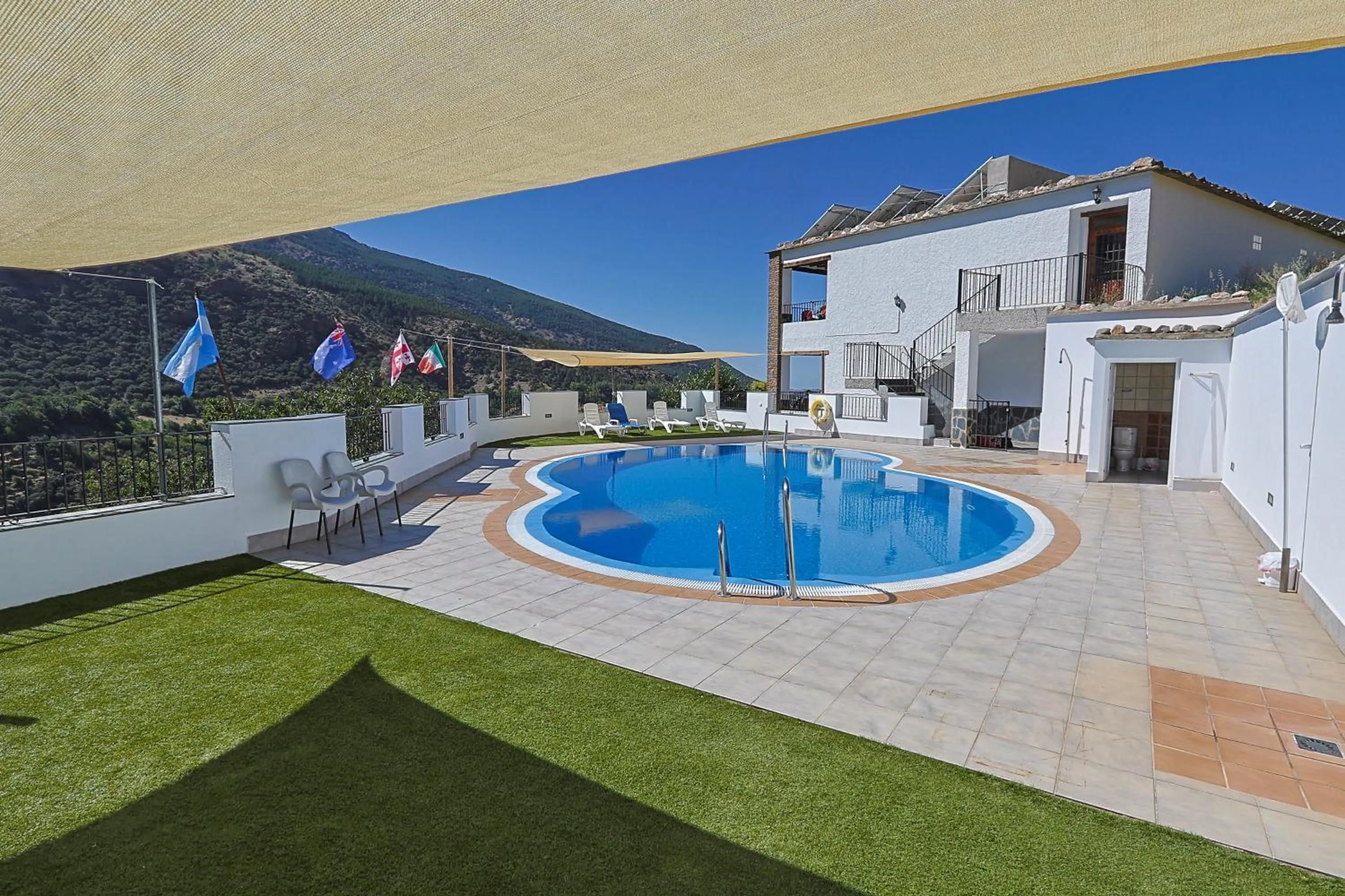 Swimming pool in Hotel La Fragua II