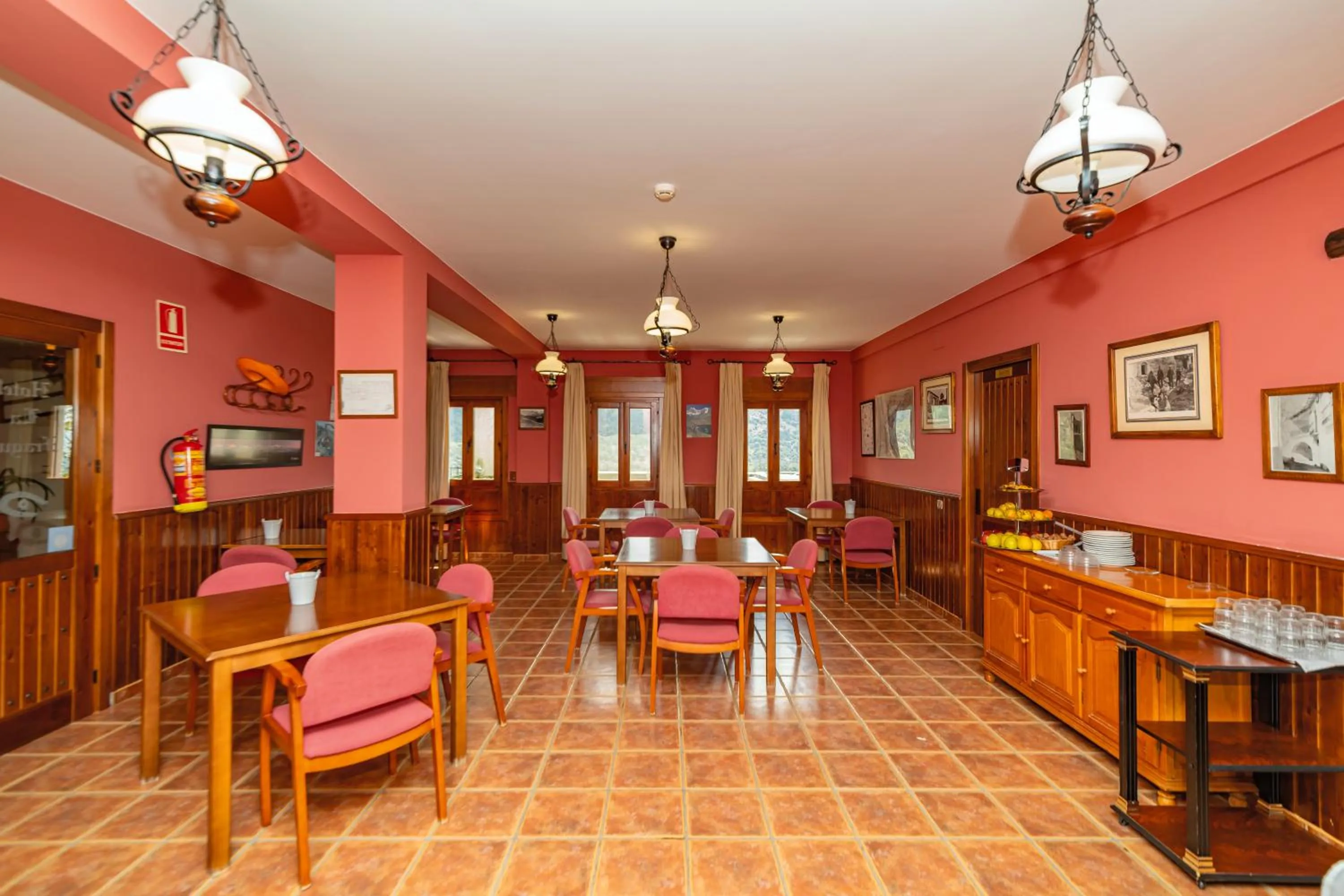 Dining area in Hotel La Fragua II