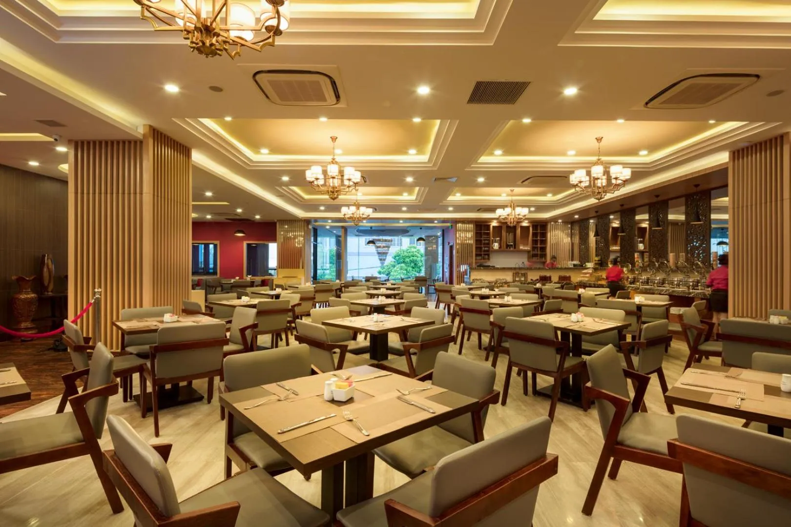 Restaurant/places to eat in Sao Viet Nha Trang Hotel