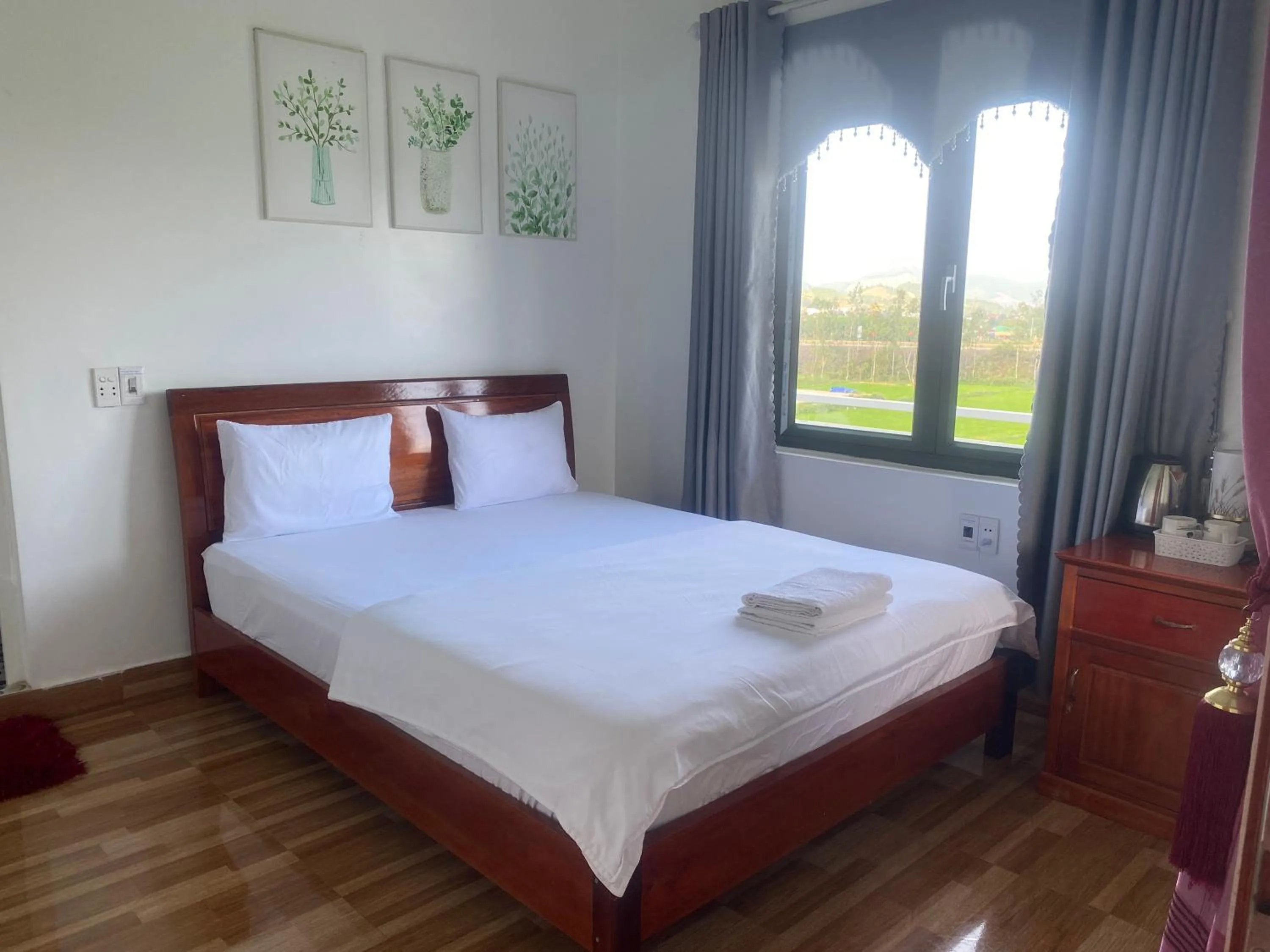 View (from property/room), Bed in Phong Nha - Tien's Cozy Homestay