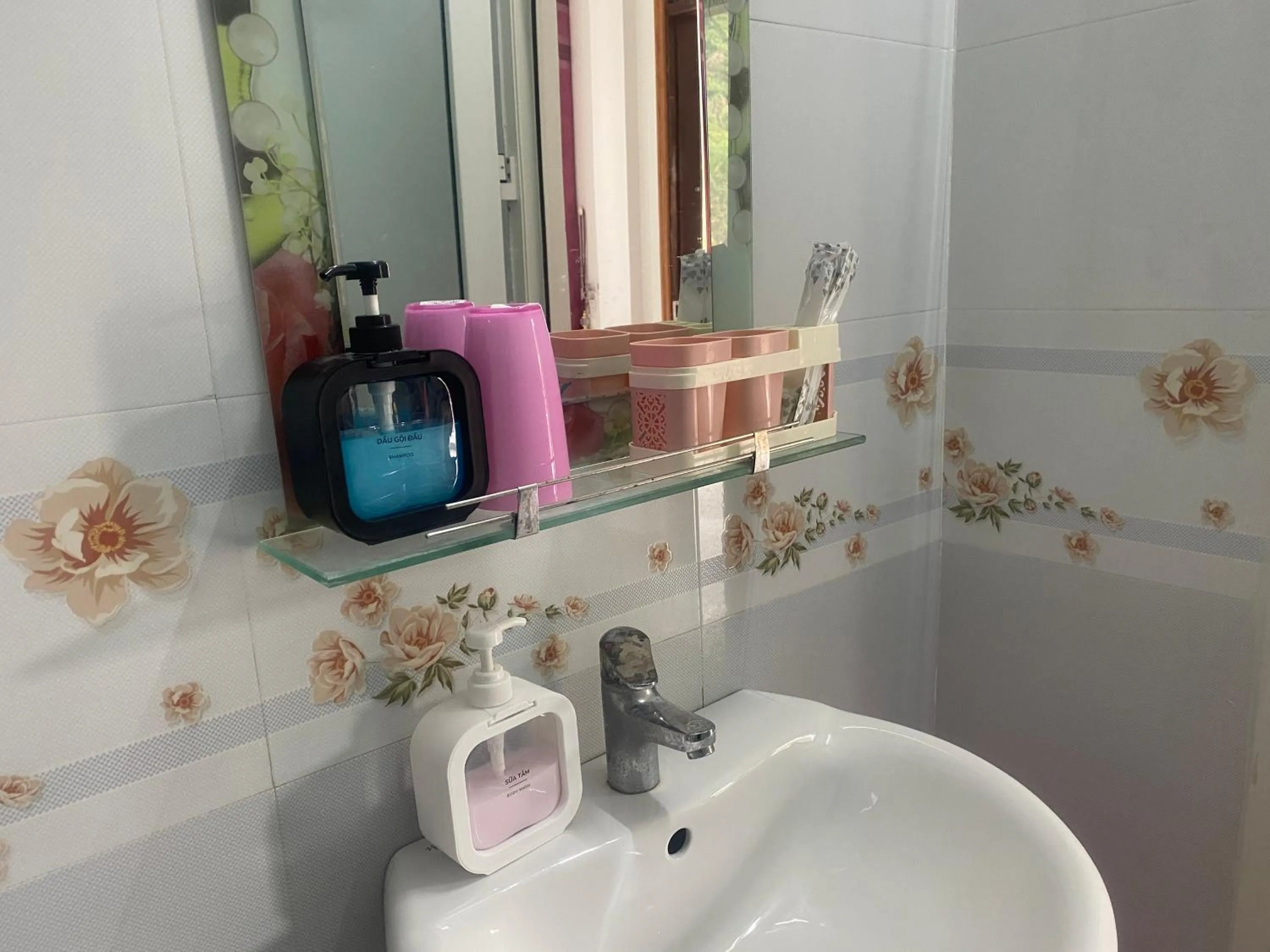 Bathroom in Phong Nha - Tien's Cozy Homestay