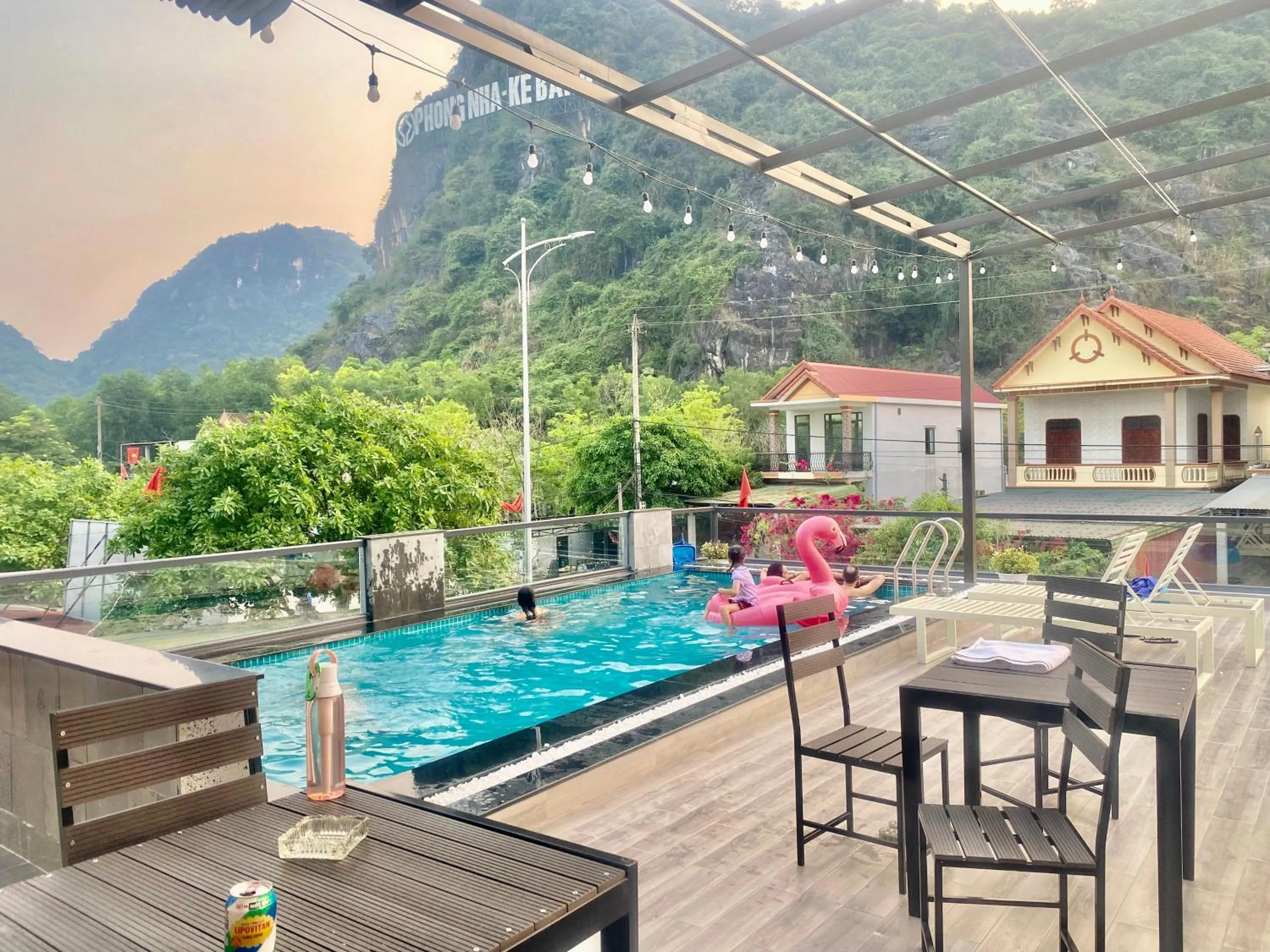 Patio in Phong Nha - Tien's Cozy Homestay