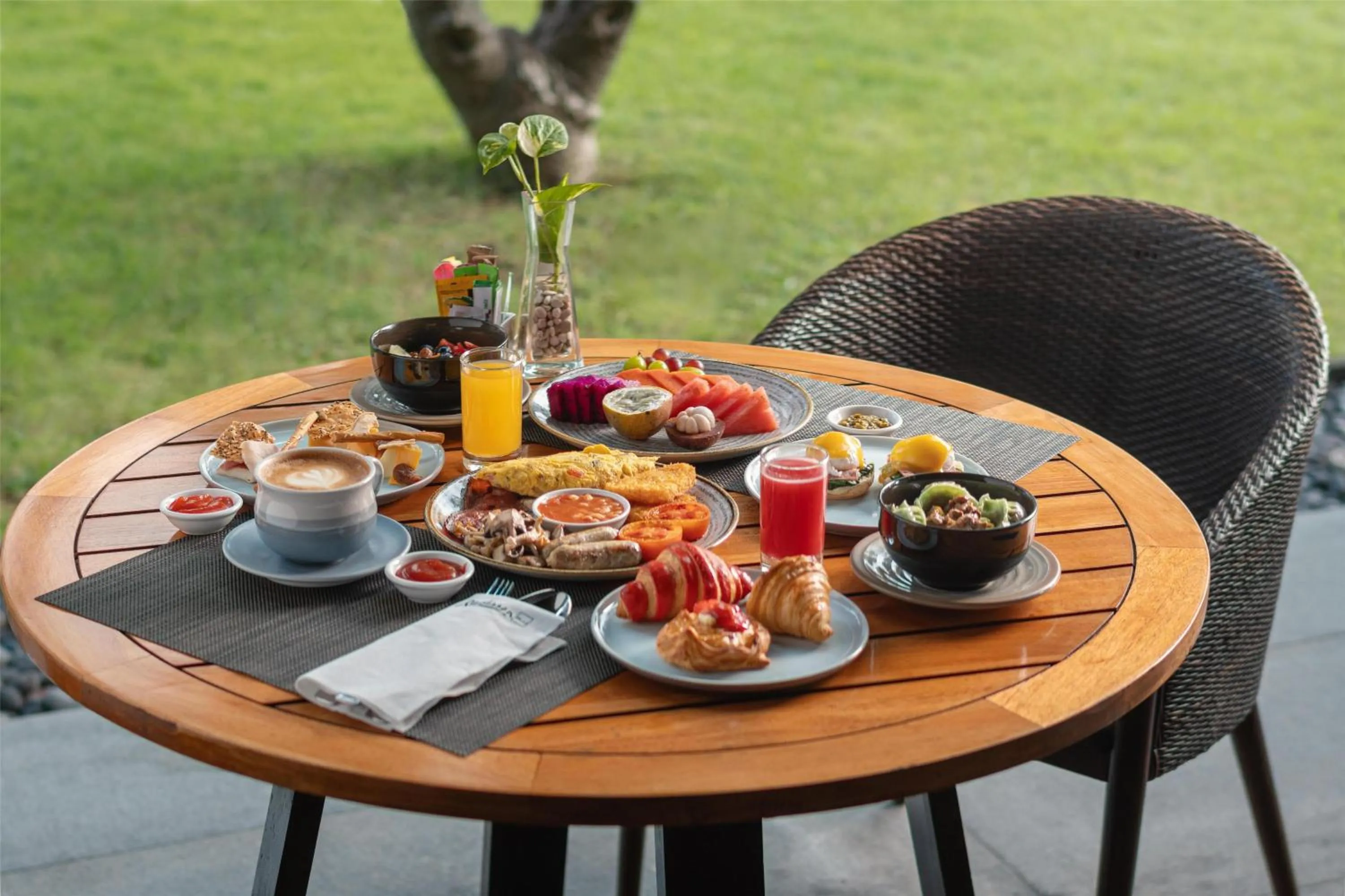 Breakfast in Radisson Blu Bali Uluwatu