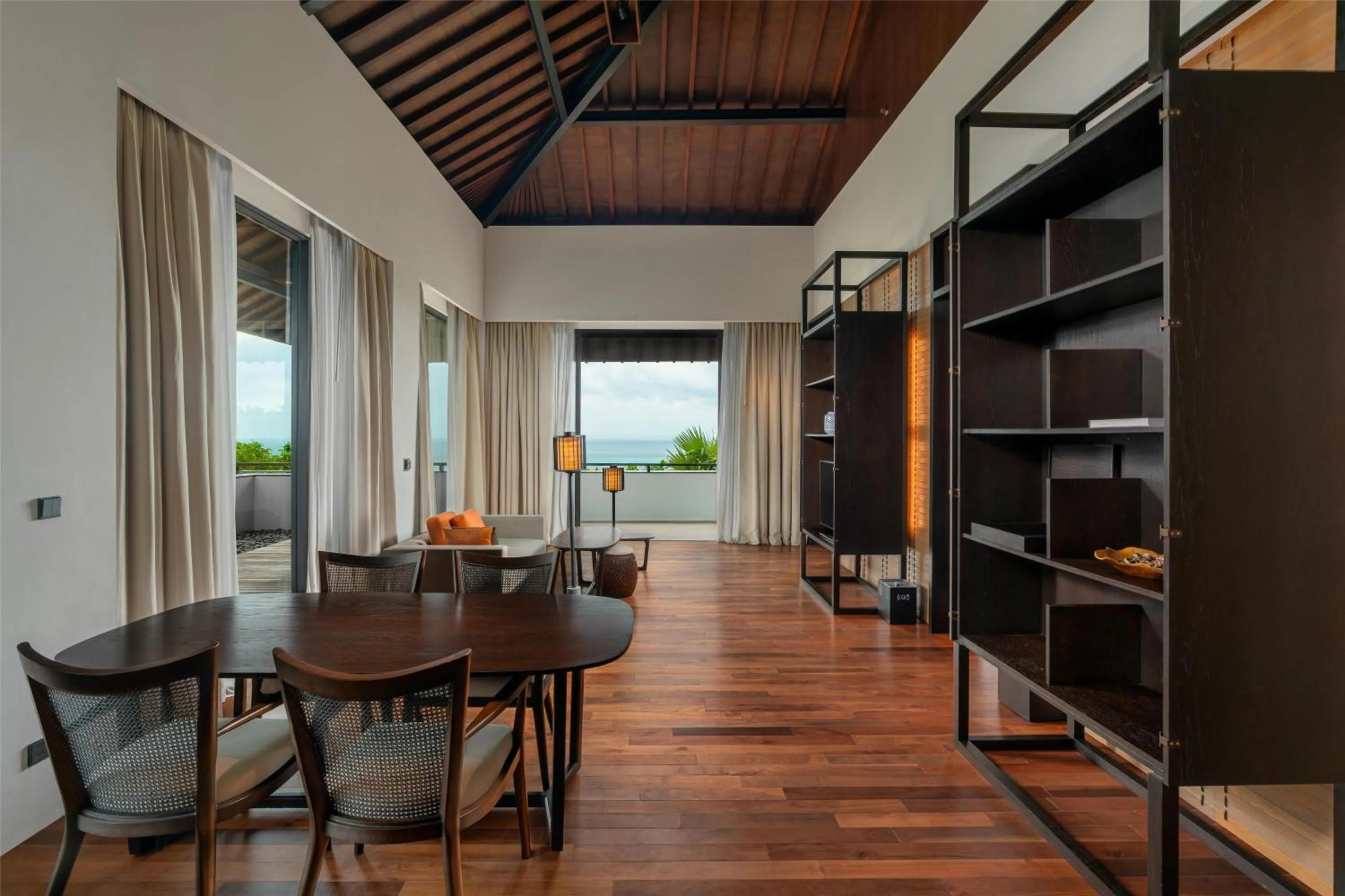 Living room in Radisson Blu Bali Uluwatu