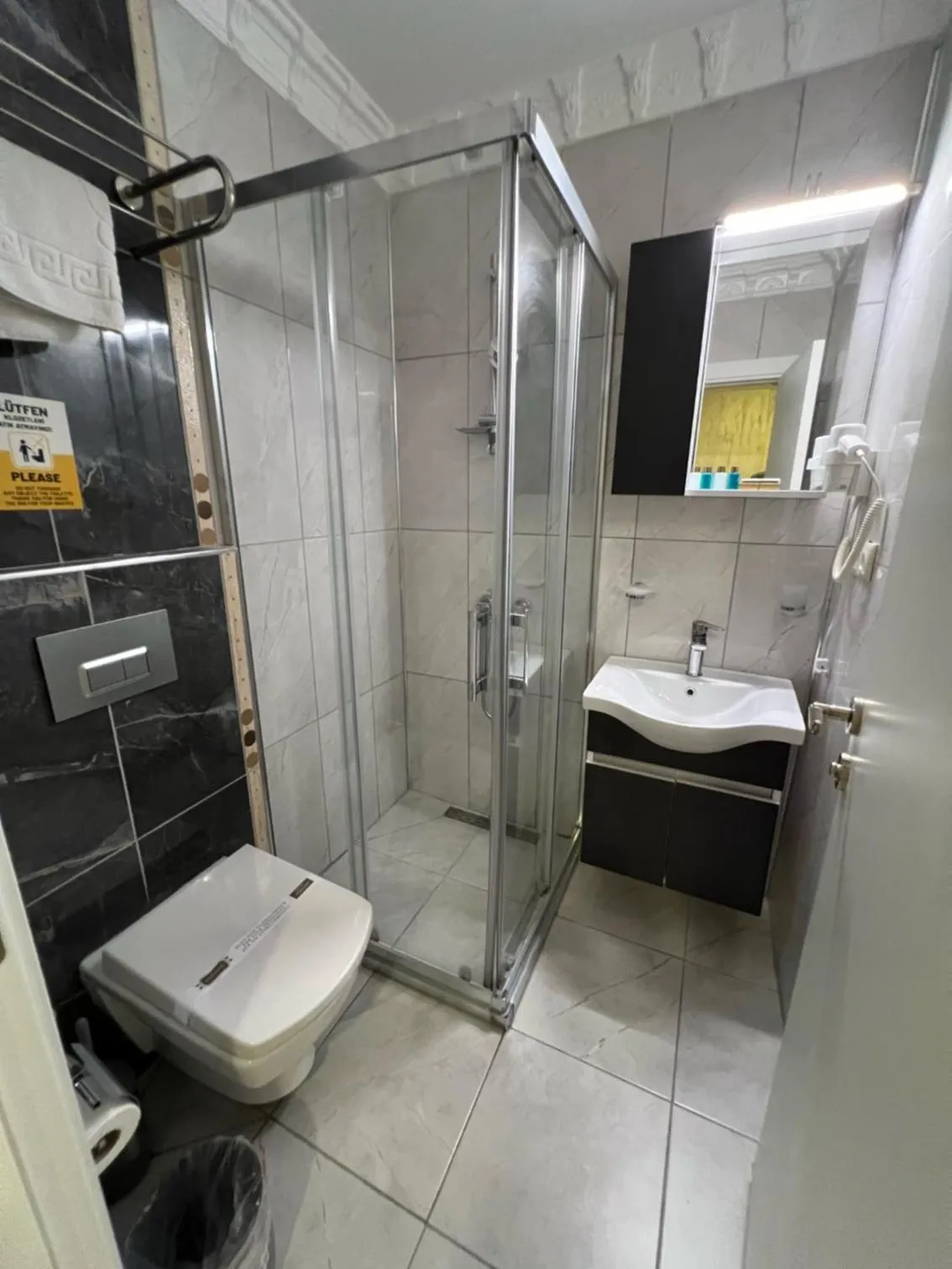 Bathroom in Ayasultan Hotel