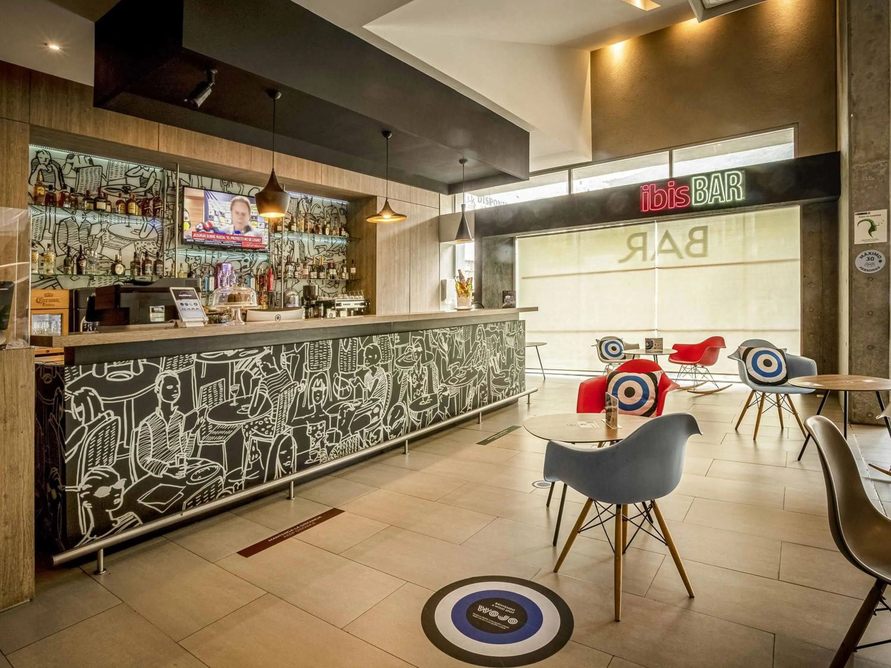 Lounge or bar in Hotel Ibis Cali Granada