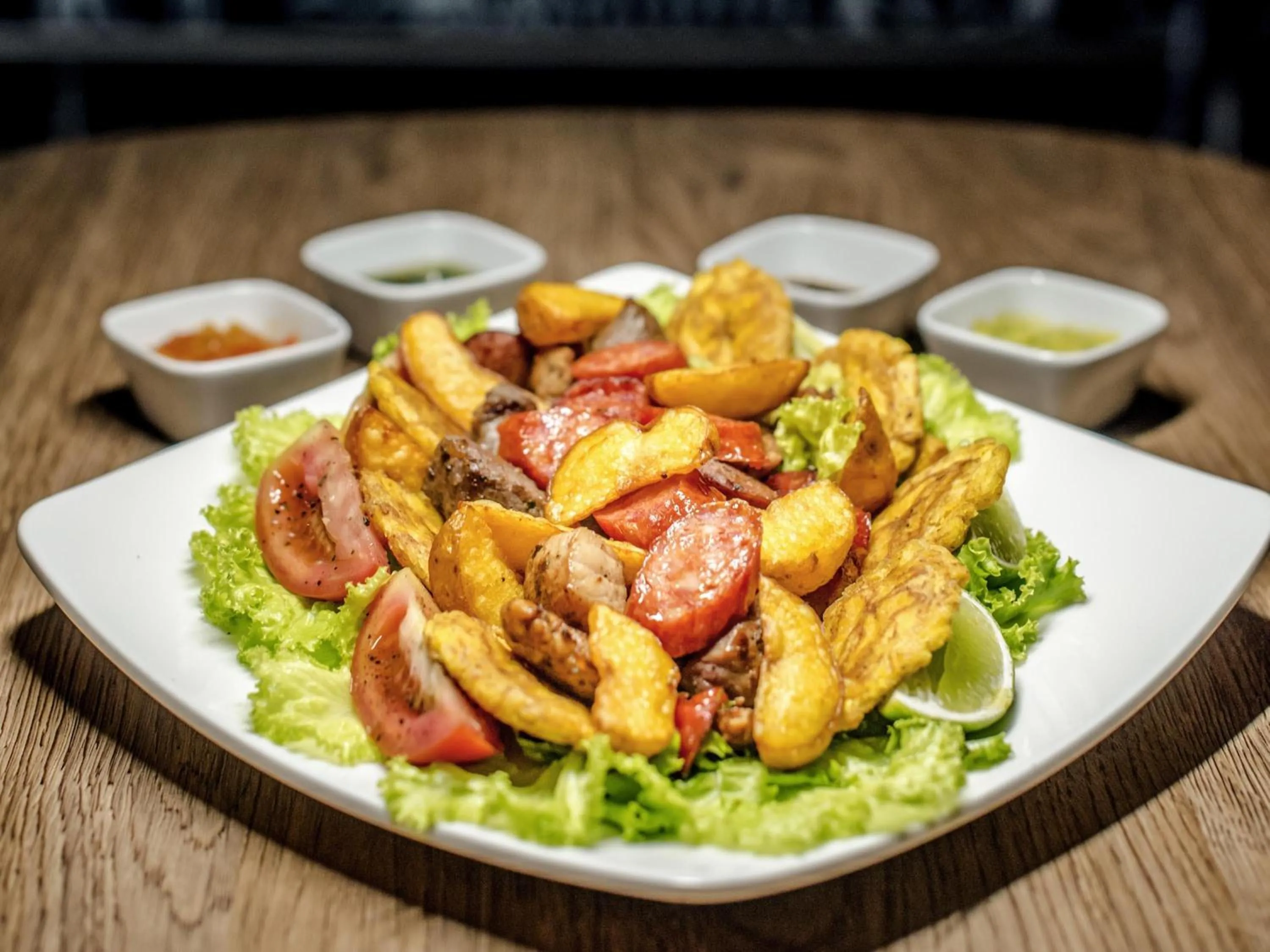 Restaurant/places to eat in Hotel Ibis Cali Granada