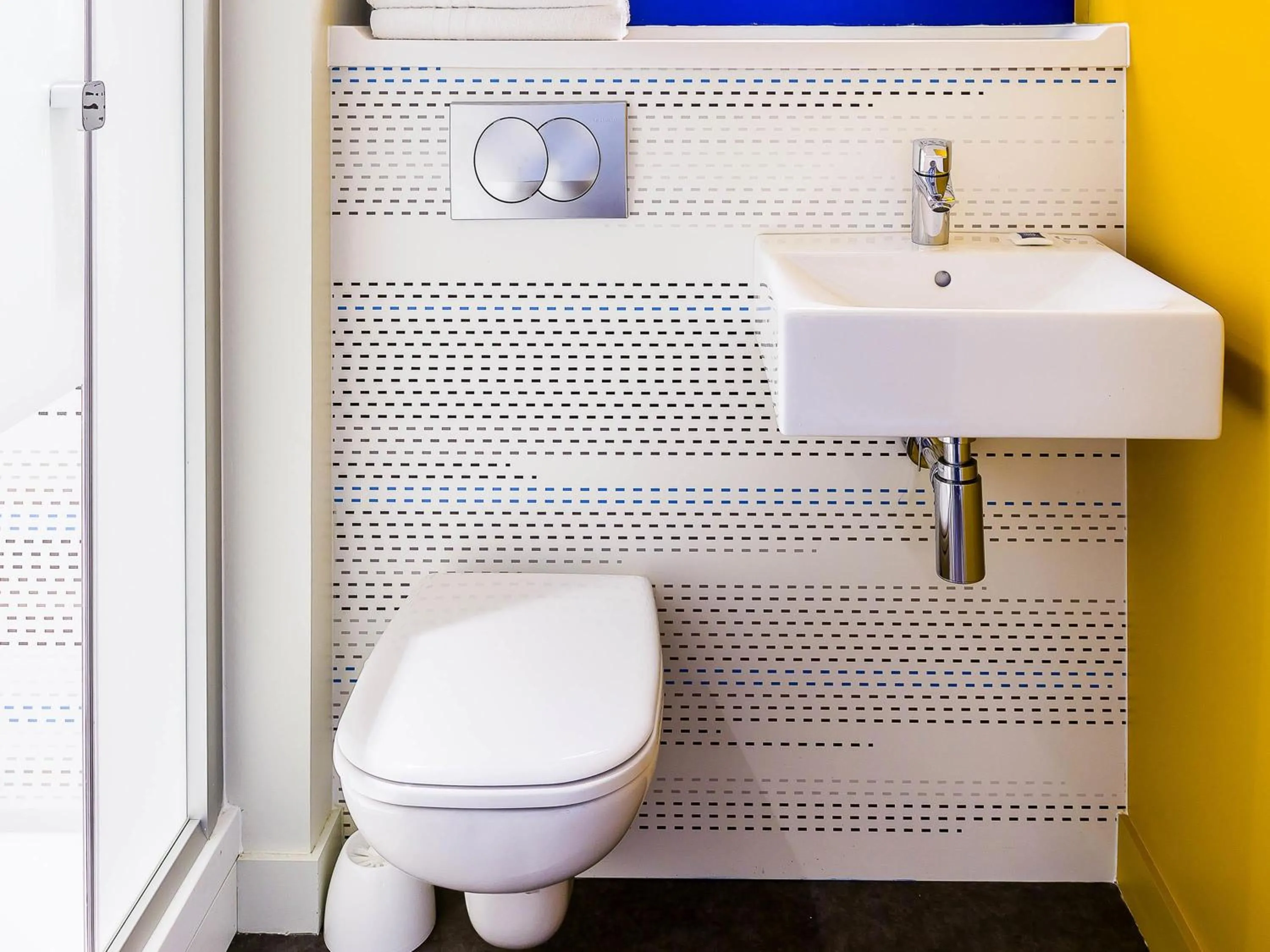 Bedroom in ibis budget Paris Gennevilliers