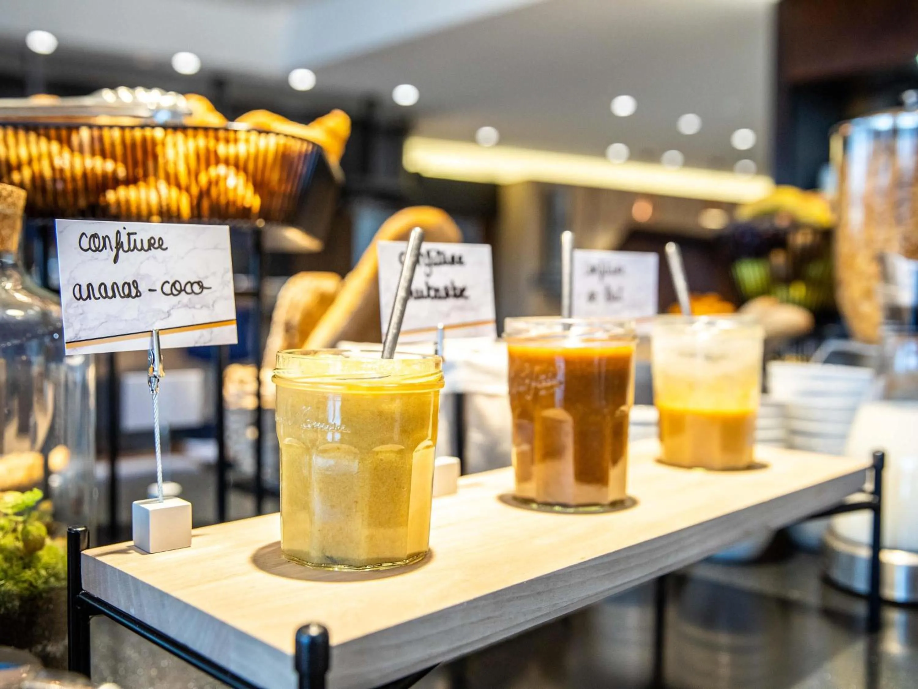 Restaurant/places to eat in Hôtel Mercure Paris Gennevilliers