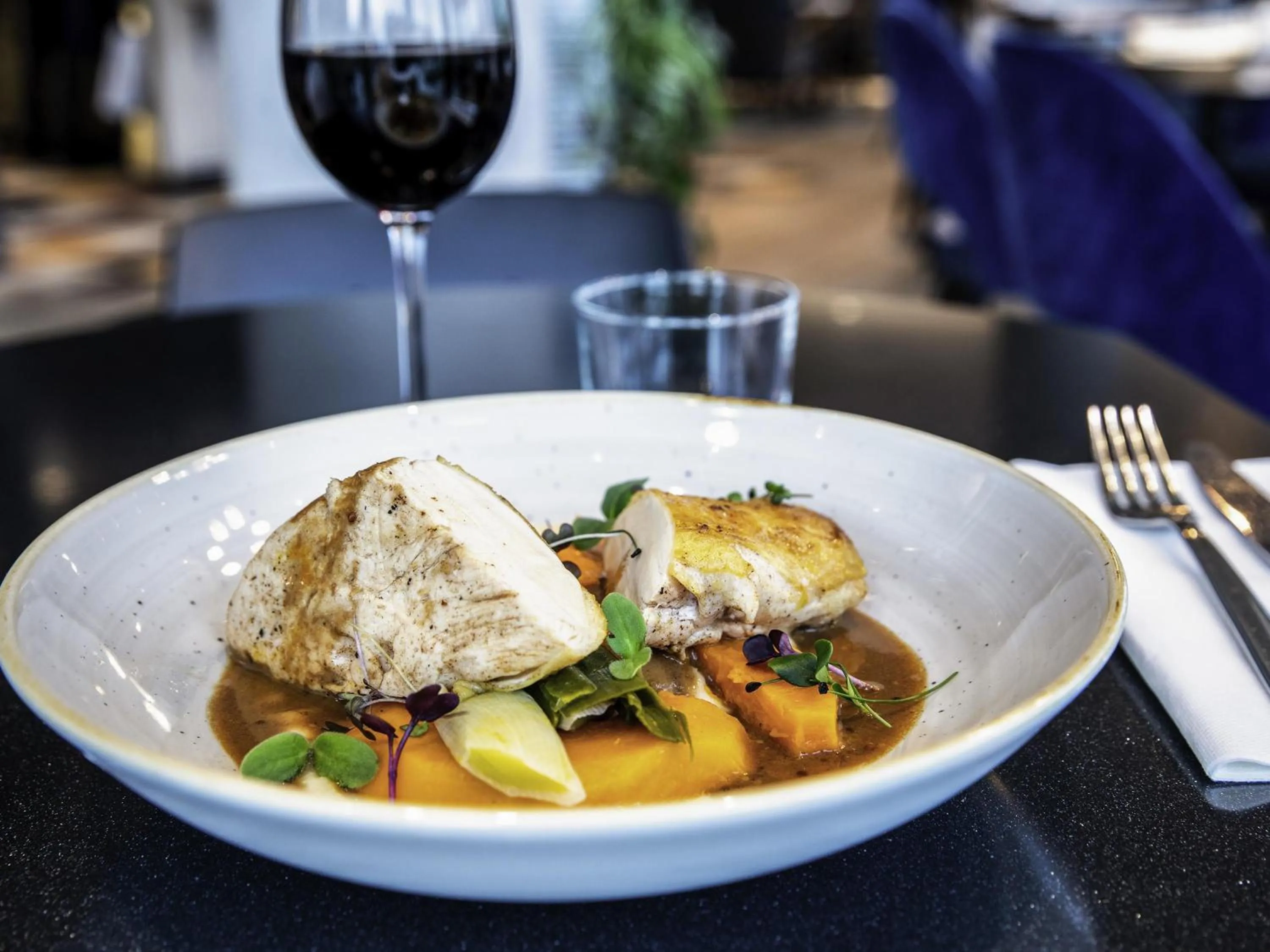 Restaurant/places to eat in Hôtel Mercure Paris Gennevilliers