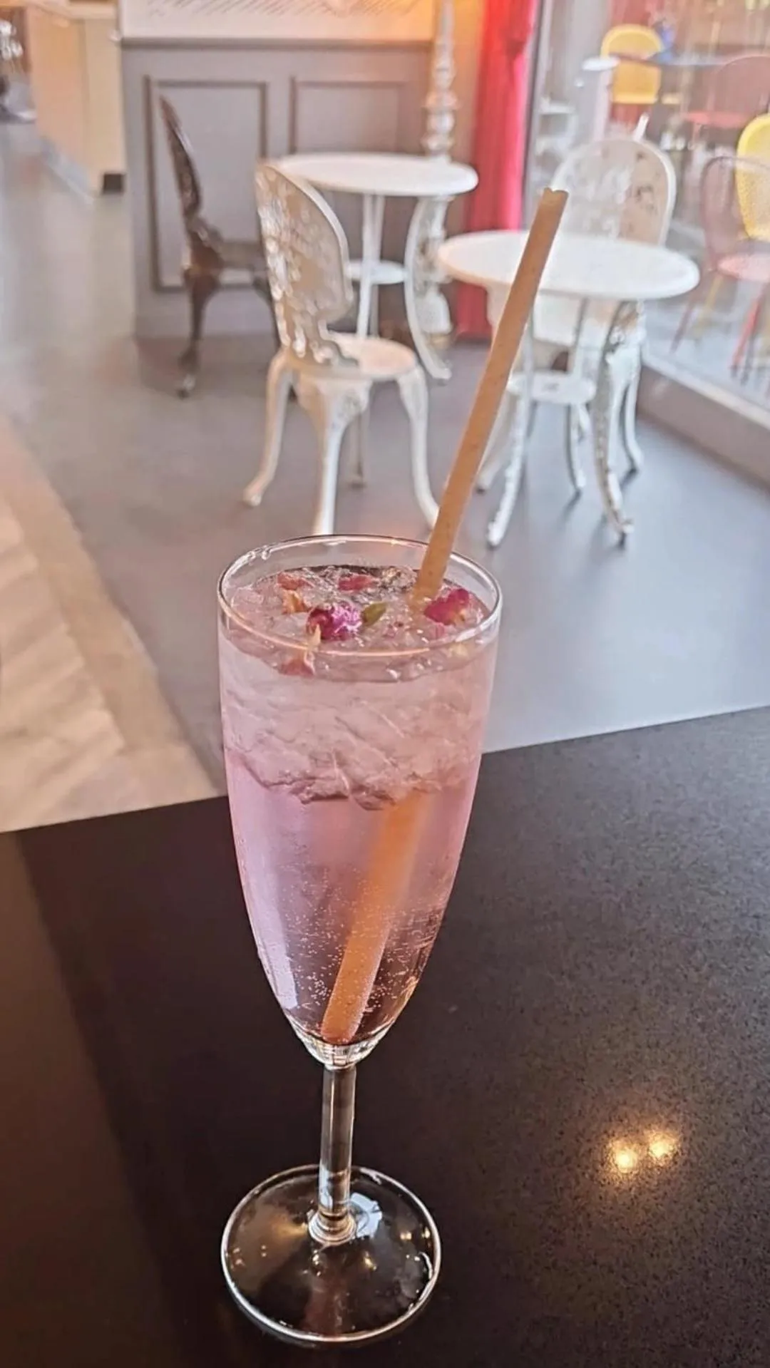 Lounge or bar in ibis Styles Genève Carouge