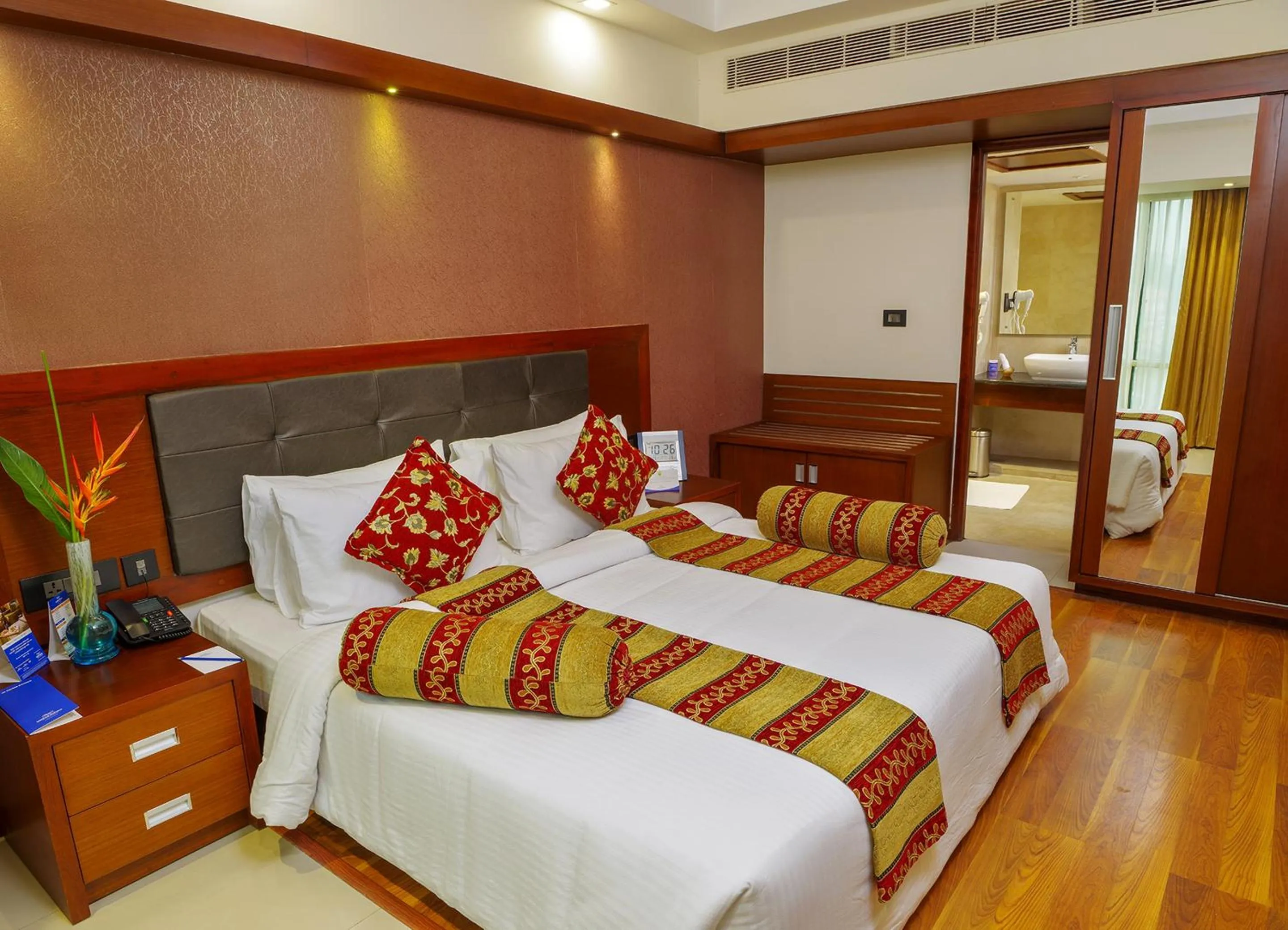 Bedroom, Bed in Classic Sarovar Portico Trivandrum