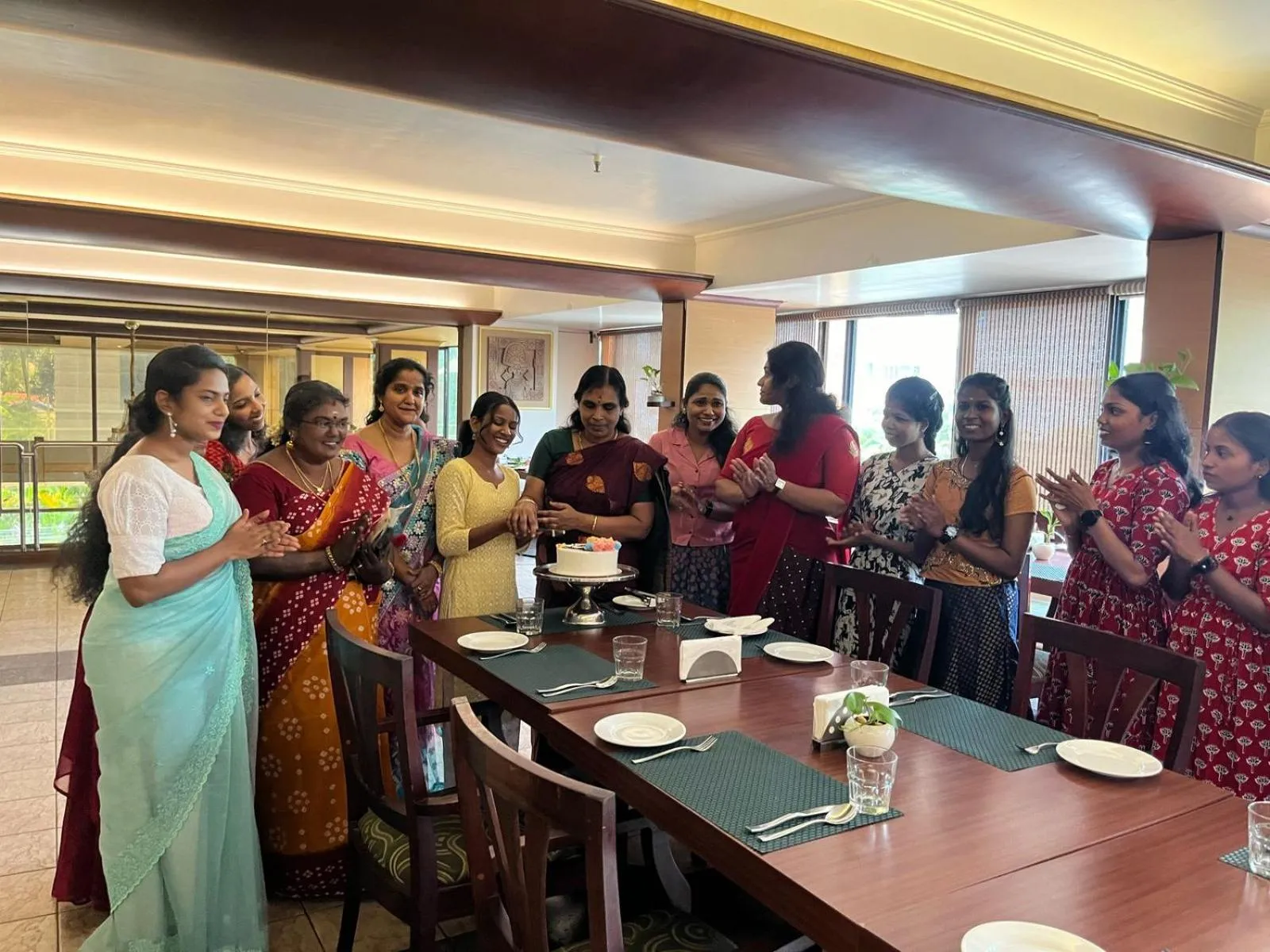 Restaurant/places to eat in Classic Sarovar Portico Trivandrum