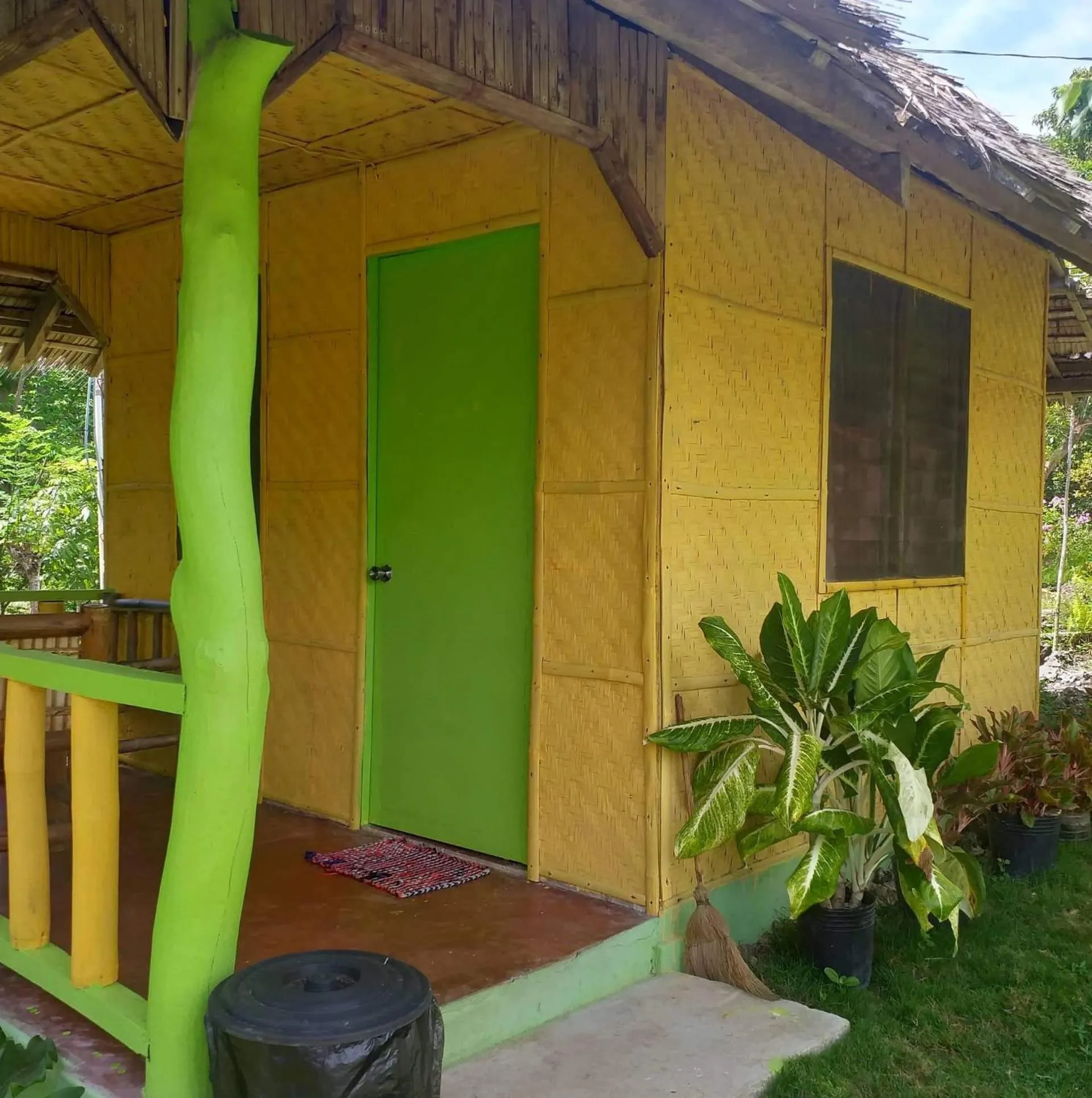 Property building in La Villa Alta